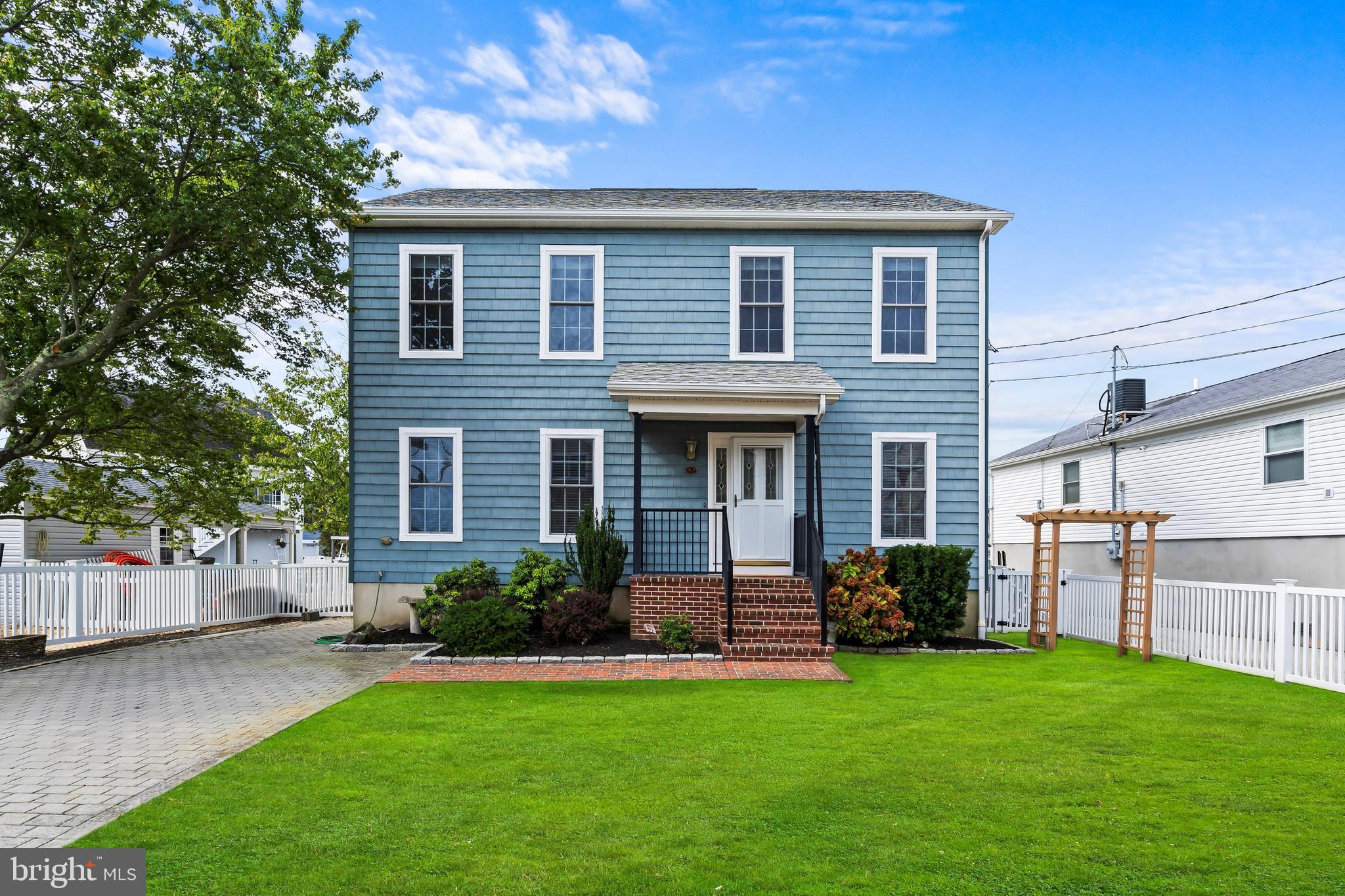 262 EVERGREEN DRIVE