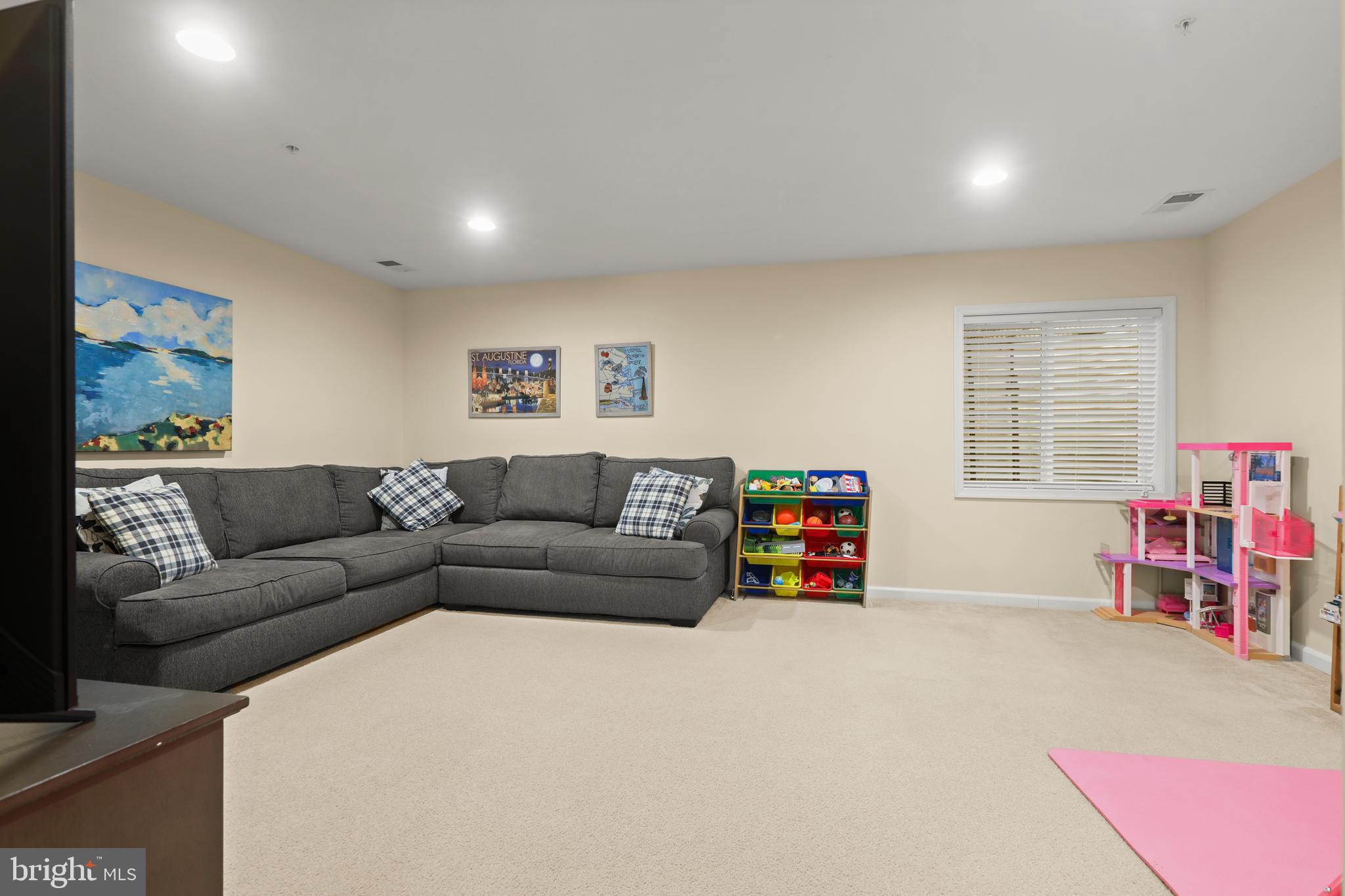 MAGNESS MILL - Residential