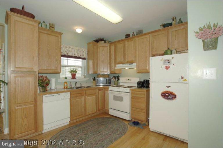 RIVER OAKS - Residential