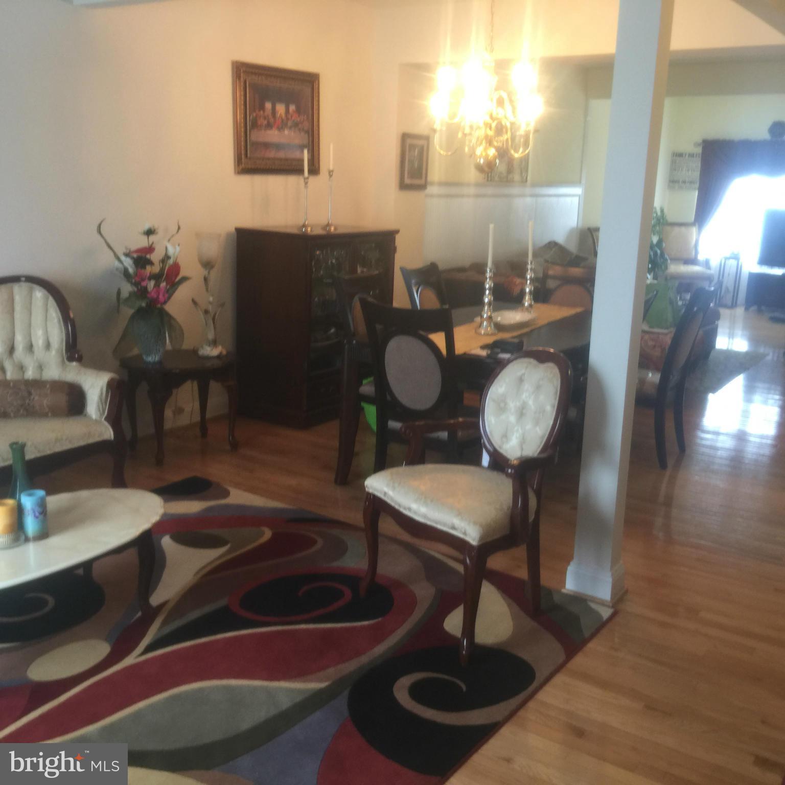 RIVER OAKS - Residential