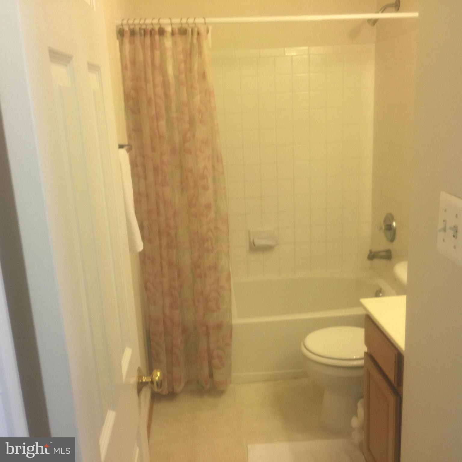 RIVER OAKS - Residential