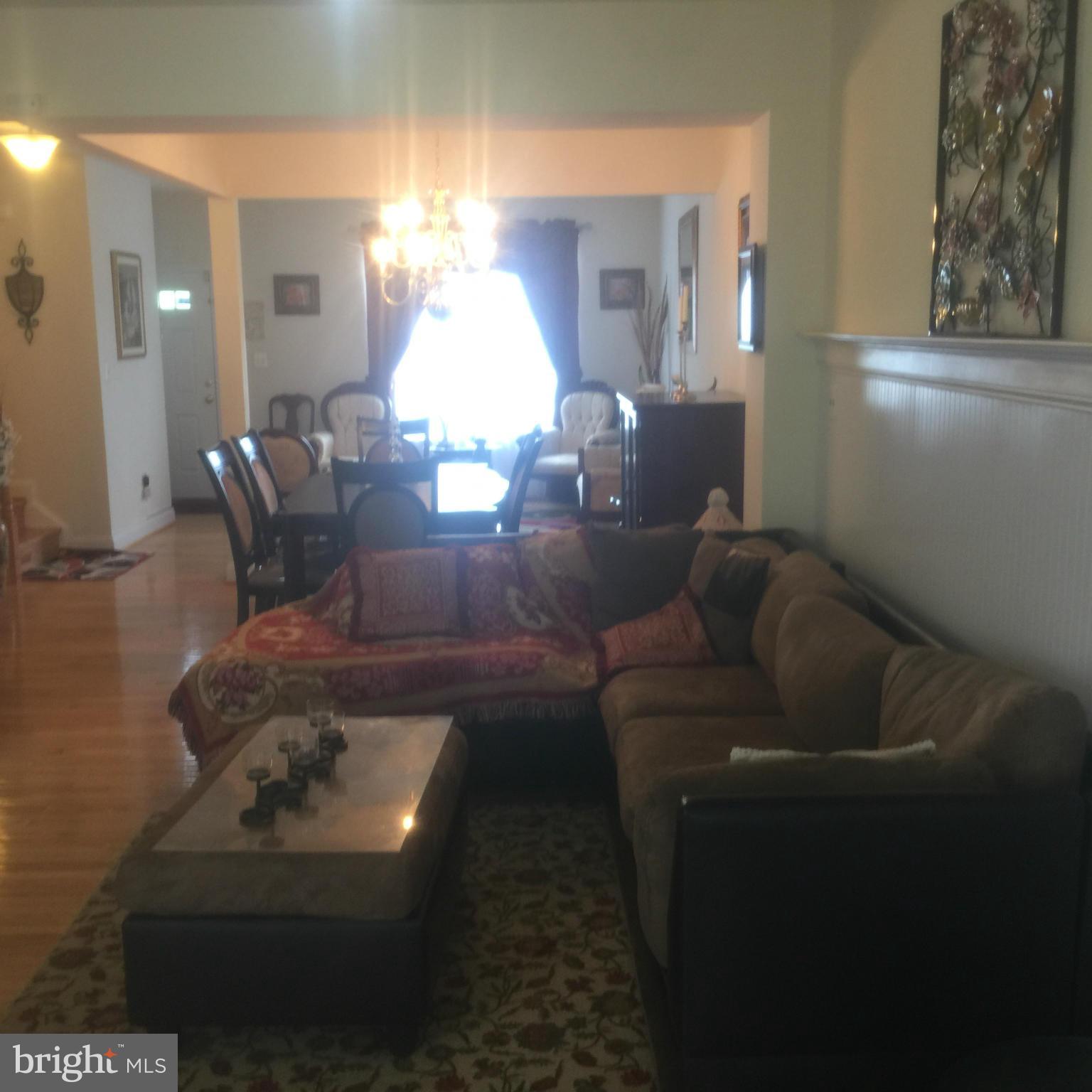 RIVER OAKS - Residential