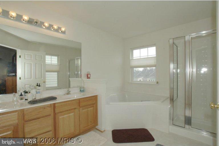 RIVER OAKS - Residential