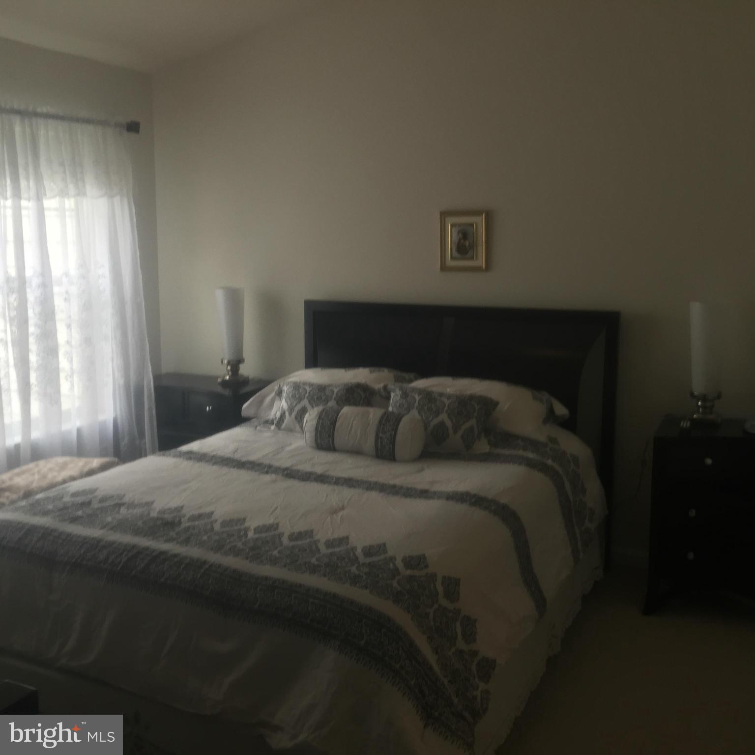 RIVER OAKS - Residential