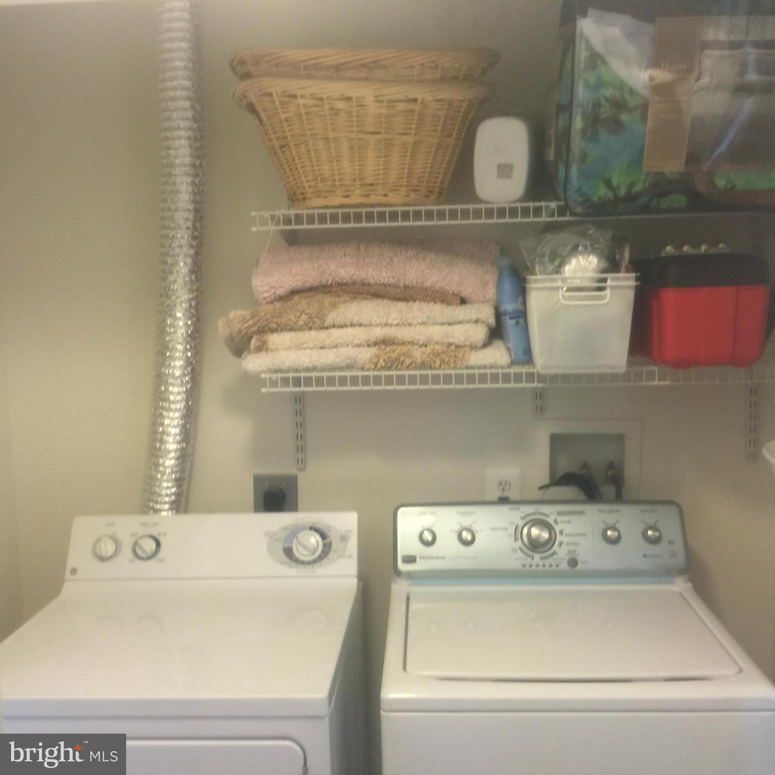 RIVER OAKS - Residential