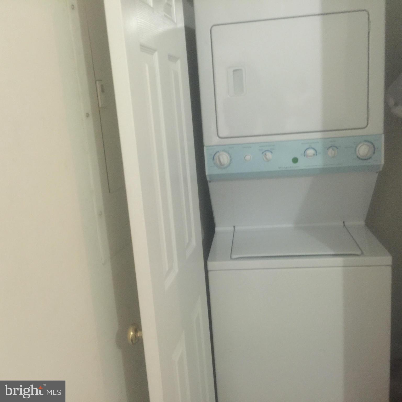 RIVER OAKS - Residential