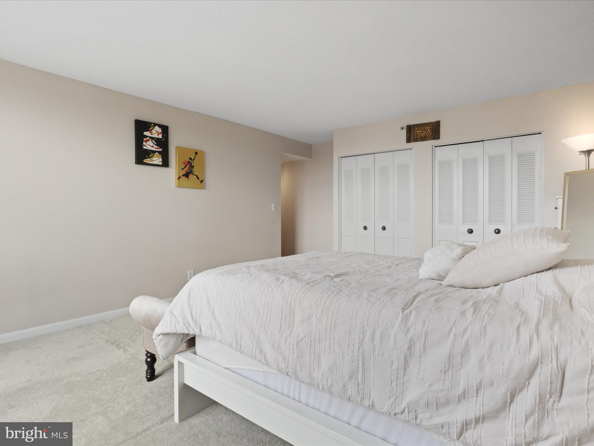 SKYLINE HOUSE - Residential