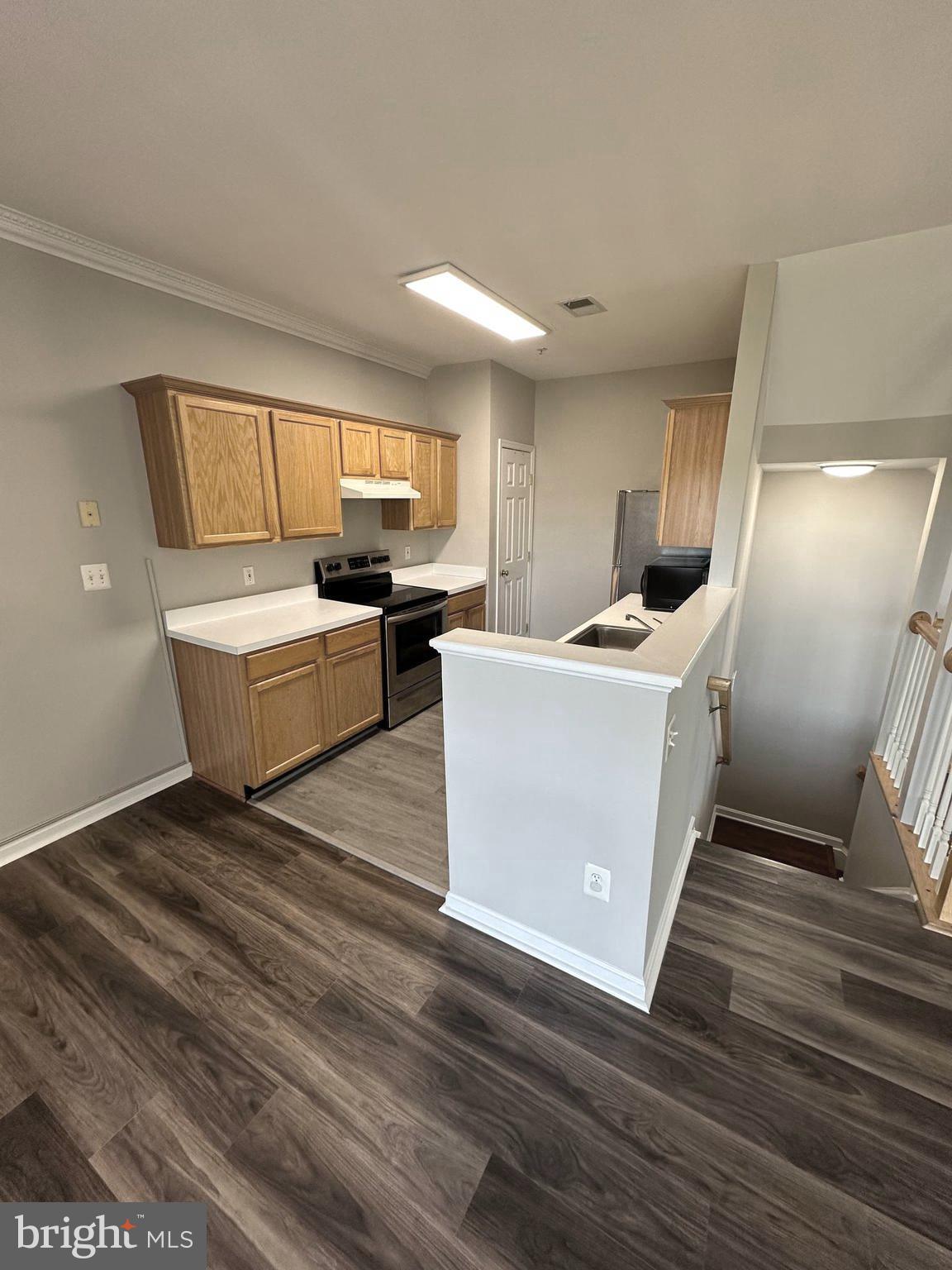 HAMPSHIRE HALL CONDO - Residential Lease