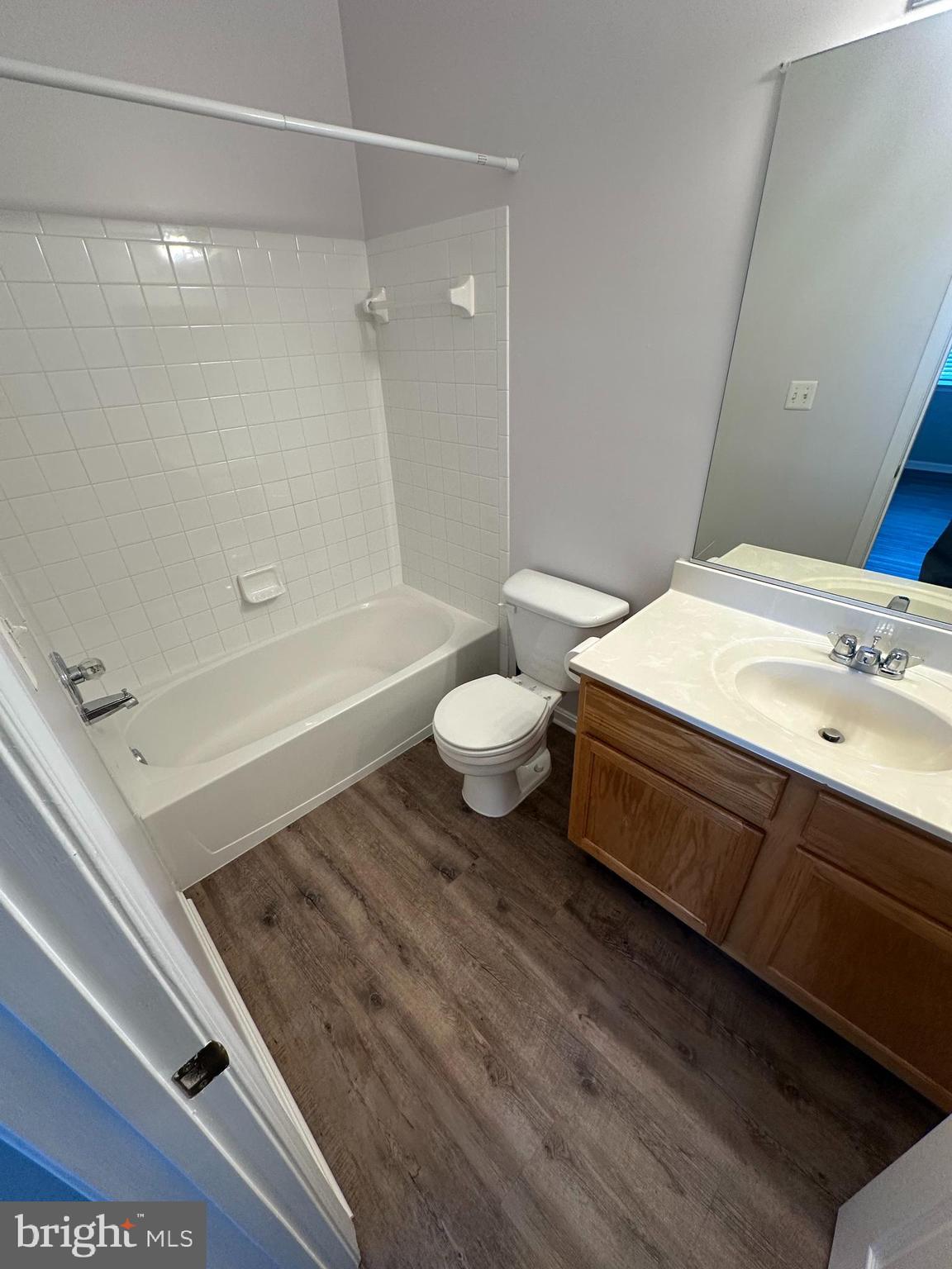 HAMPSHIRE HALL CONDO - Residential Lease