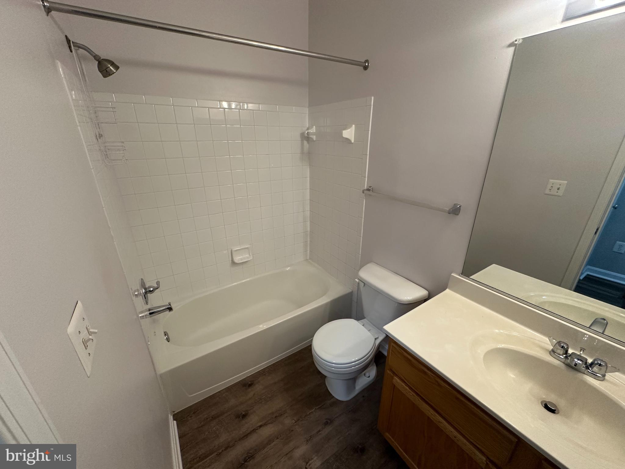 HAMPSHIRE HALL CONDO - Residential Lease