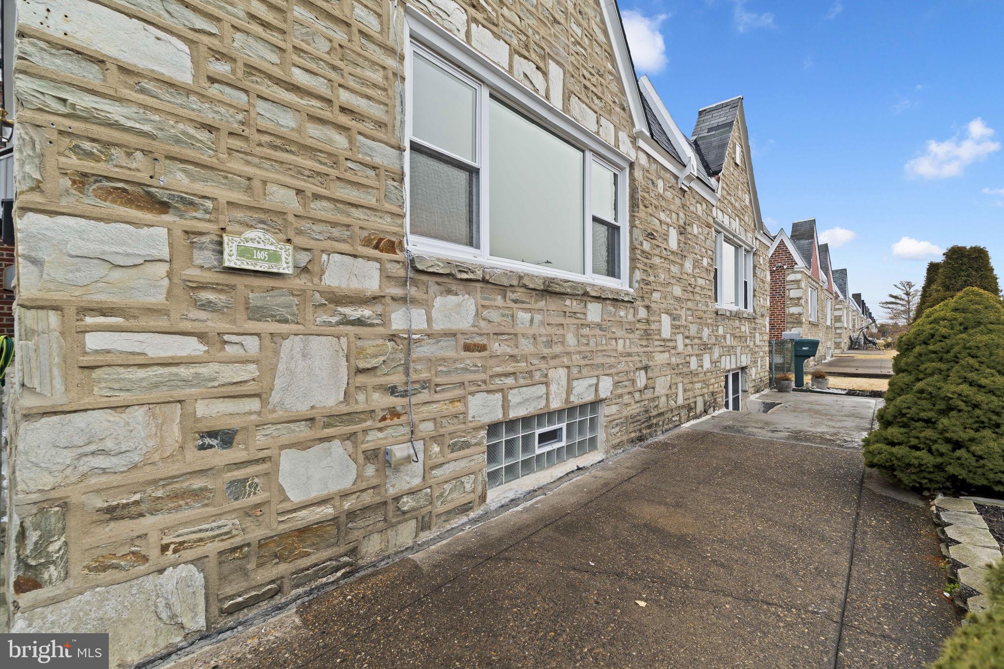 RHAWNHURST - Residential