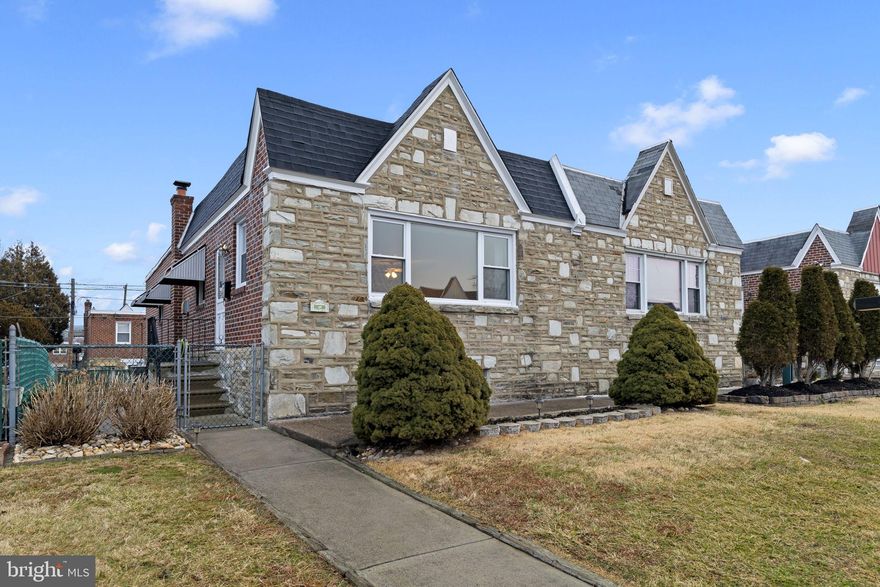 Welcome to this beautifully maintained twin rancher located in the desirable Rhawnhurst neighborhood! Offering 3 bedrooms and 1.5 bathrooms within 1,050 square feet of comfortable living space, this home combines charm, functionality, and convenience.
Step inside to a spacious living room filled with natural light, flowing seamlessly into the dining area and kitchen, all enhanced by beautiful laminate wood flooring. The kitchen features ample cabinet and counter space, making meal preparation both easy and enjoyable.
The nicely sized bedrooms offer wall-to-wall carpeting, ceiling fans, and generous closet space for comfortable everyday living. A finished basement with a convenient half bathroom provides additional living space perfect for a family room, home office, gym, or entertaining area.
Outside, enjoy a side patio and a fenced-in rear yard, ideal for relaxing, gardening, or hosting gatherings.
Conveniently located close to schools, parks, shopping, dining, and public transportation, this move-in-ready home offers both comfort and accessibility.
Don't miss your chance to make this house your home!! Schedule your showings today!!