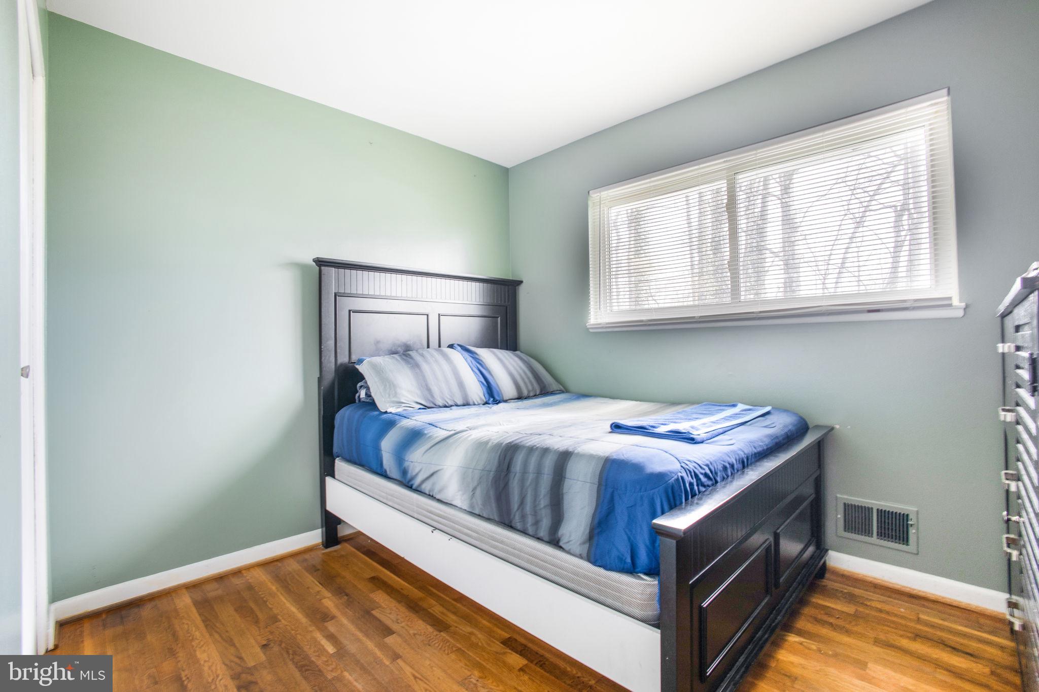 WHEATON WOODS - Residential