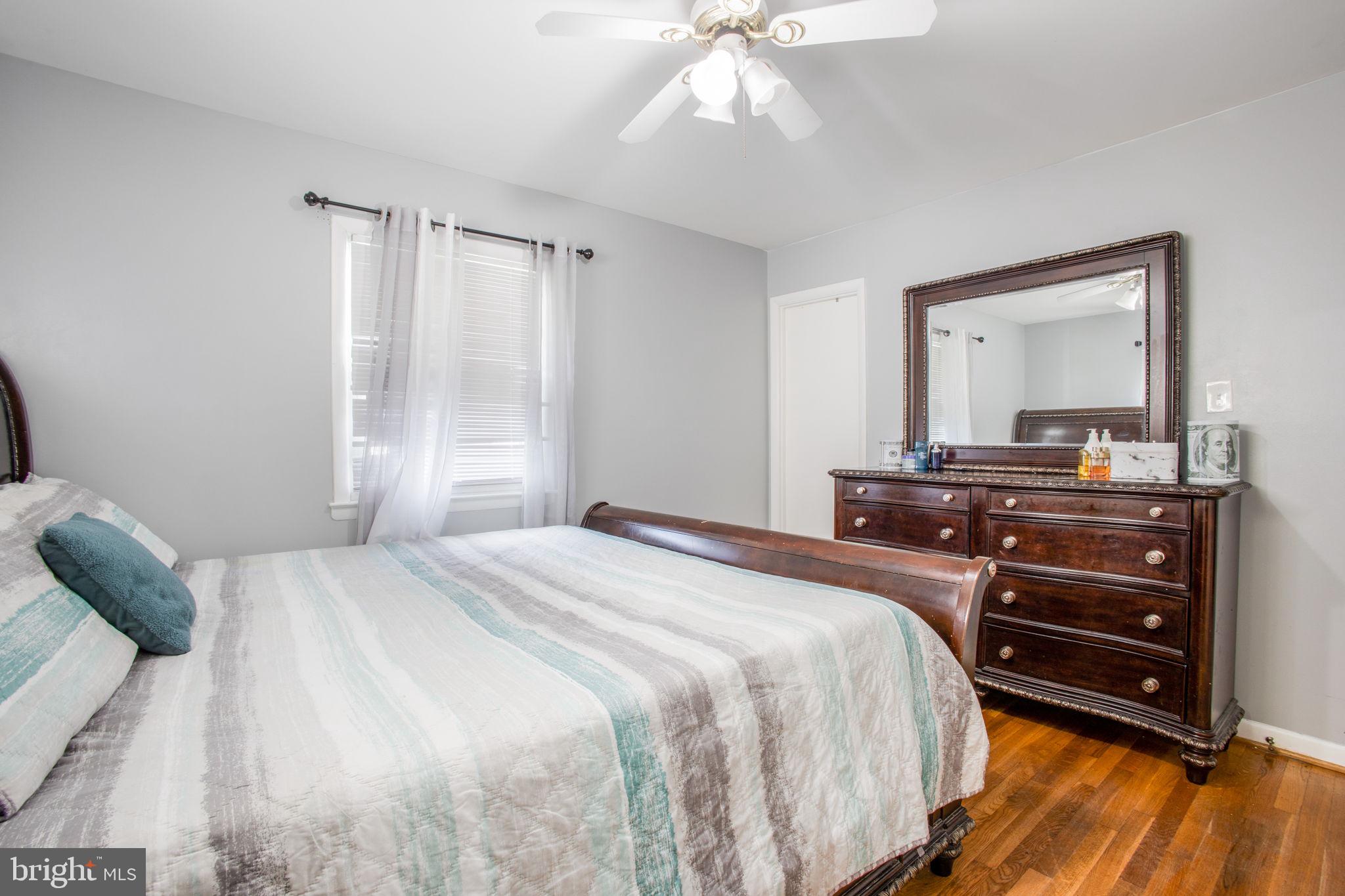 WHEATON WOODS - Residential