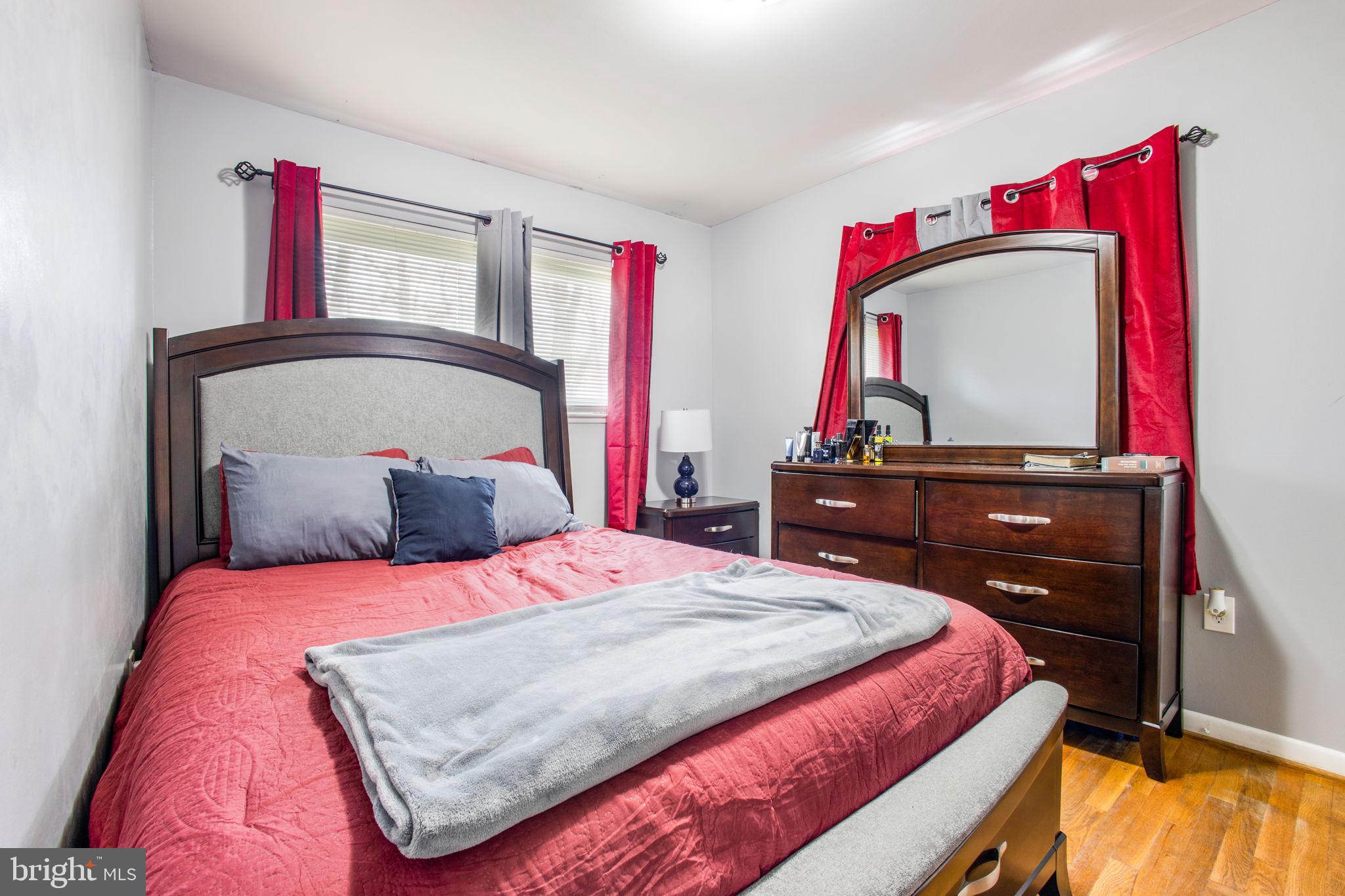 WHEATON WOODS - Residential