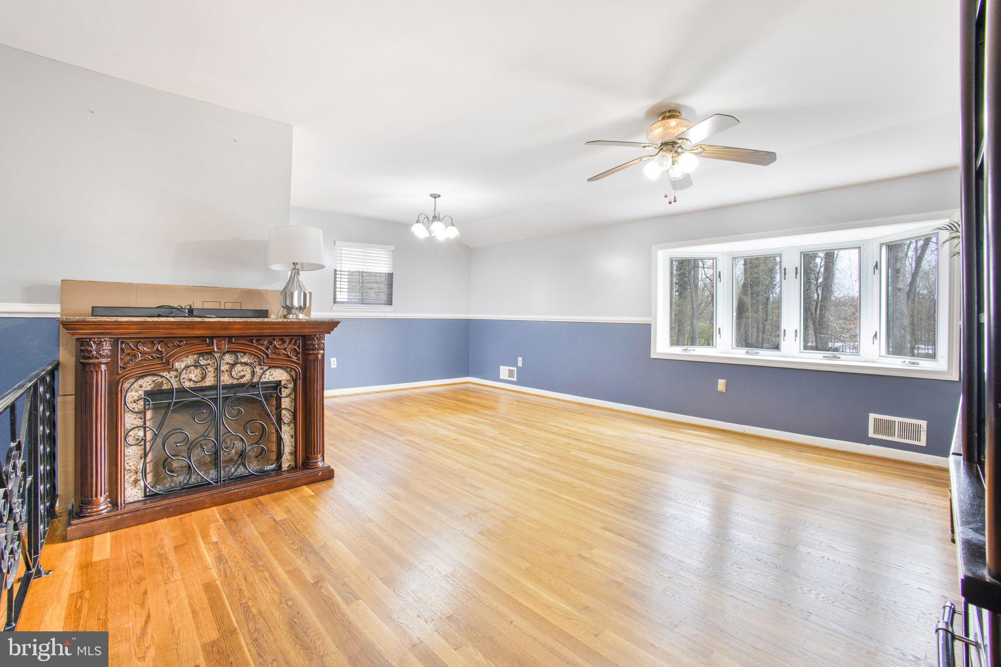 WHEATON WOODS - Residential