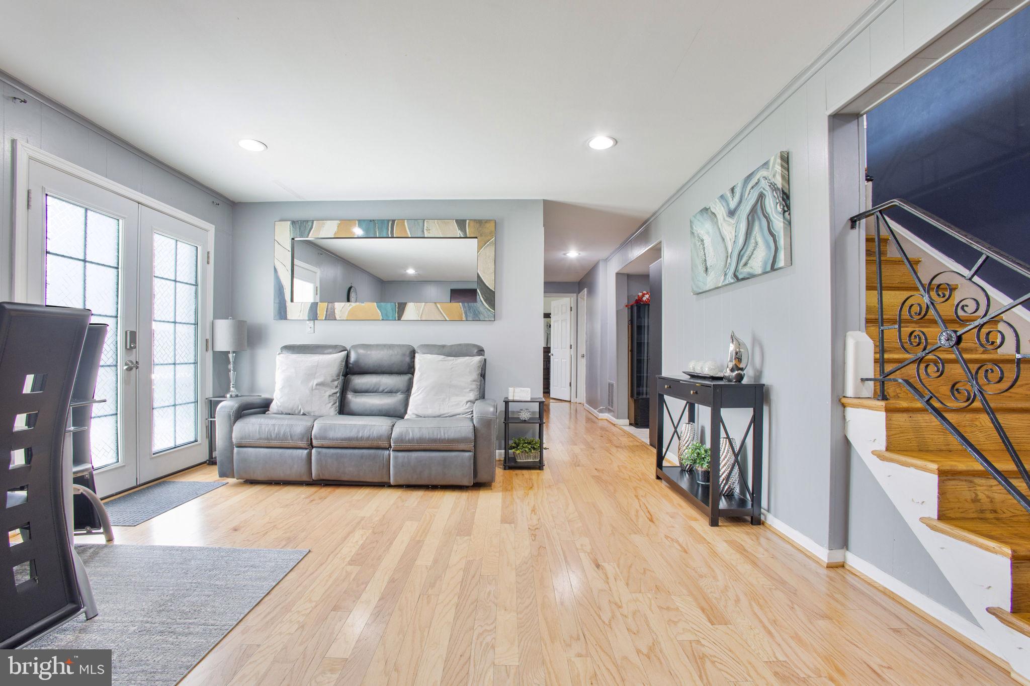 WHEATON WOODS - Residential