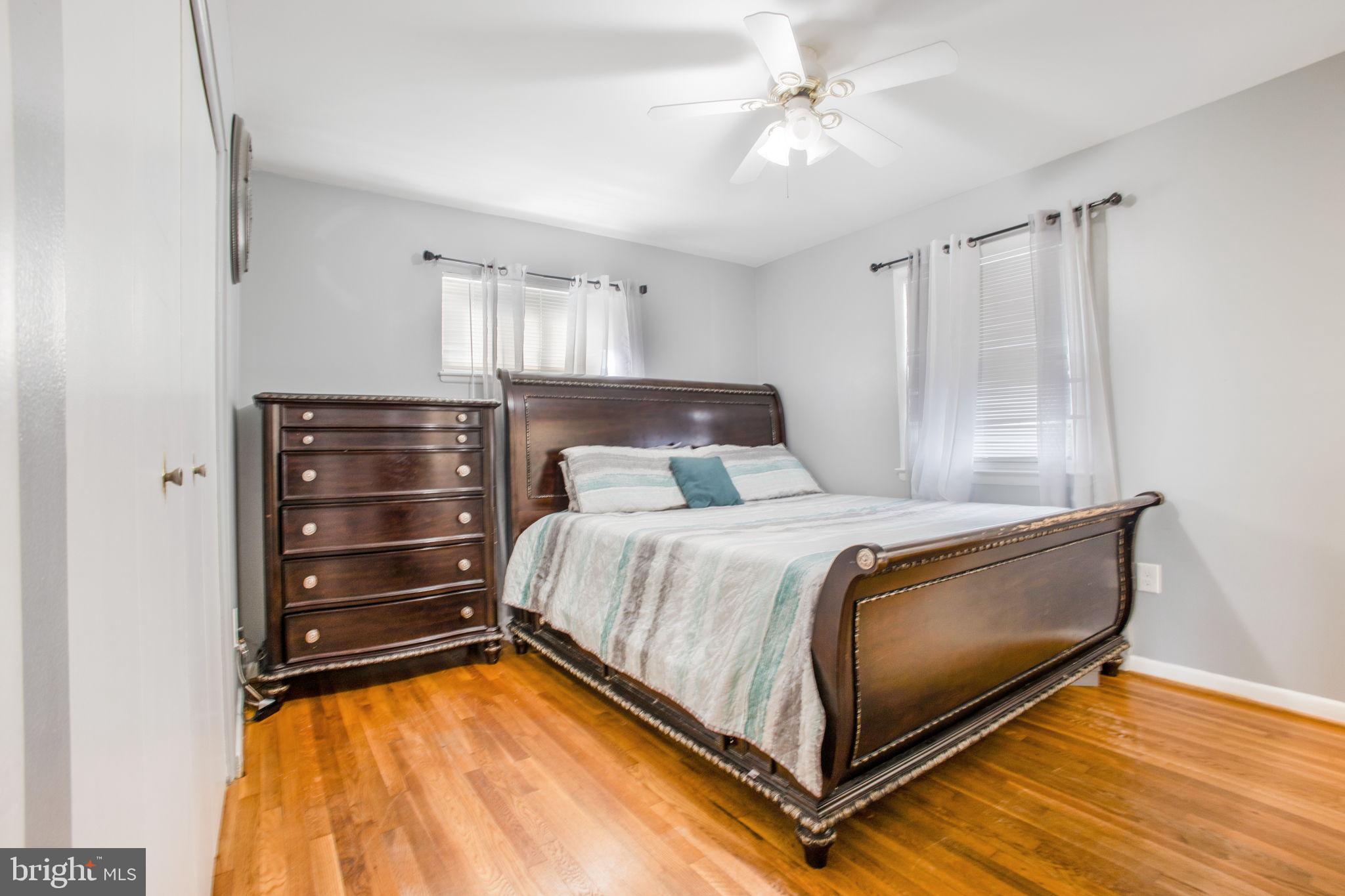 WHEATON WOODS - Residential