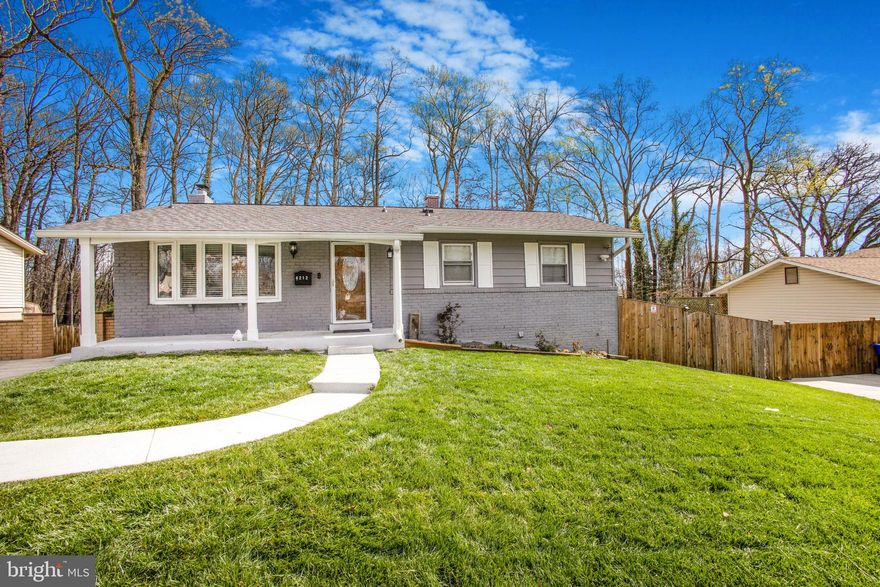 Welcome home to this ready to move in rambler in Wheaton Woods. First level has hardwood floors, eat in kitchen, large living room, 3 bedrooms with a primary bedroom with attached bath and a second full bath upstairs. In the finished basement there are updated floors, a full bath, kitchenette, a bedroom and two bonus rooms. Basement is walkout level to large flat yard. $5,500 credit offered by America Trust Funding Mortgage Bankers to qualified buyers of this home. Offers due 12PM Monday 4/8/24