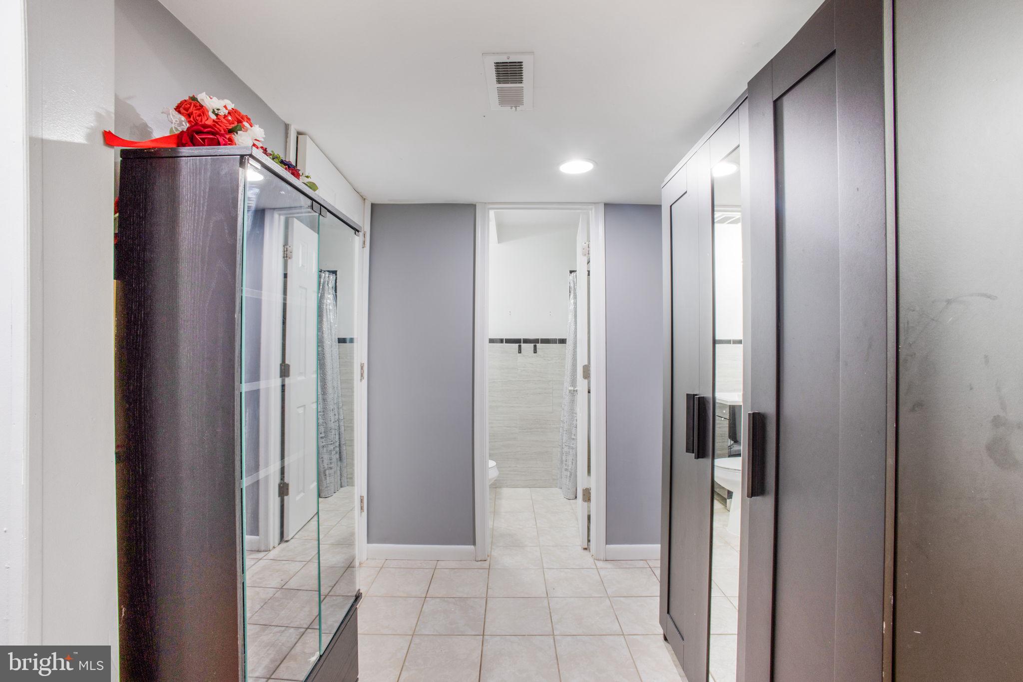 WHEATON WOODS - Residential