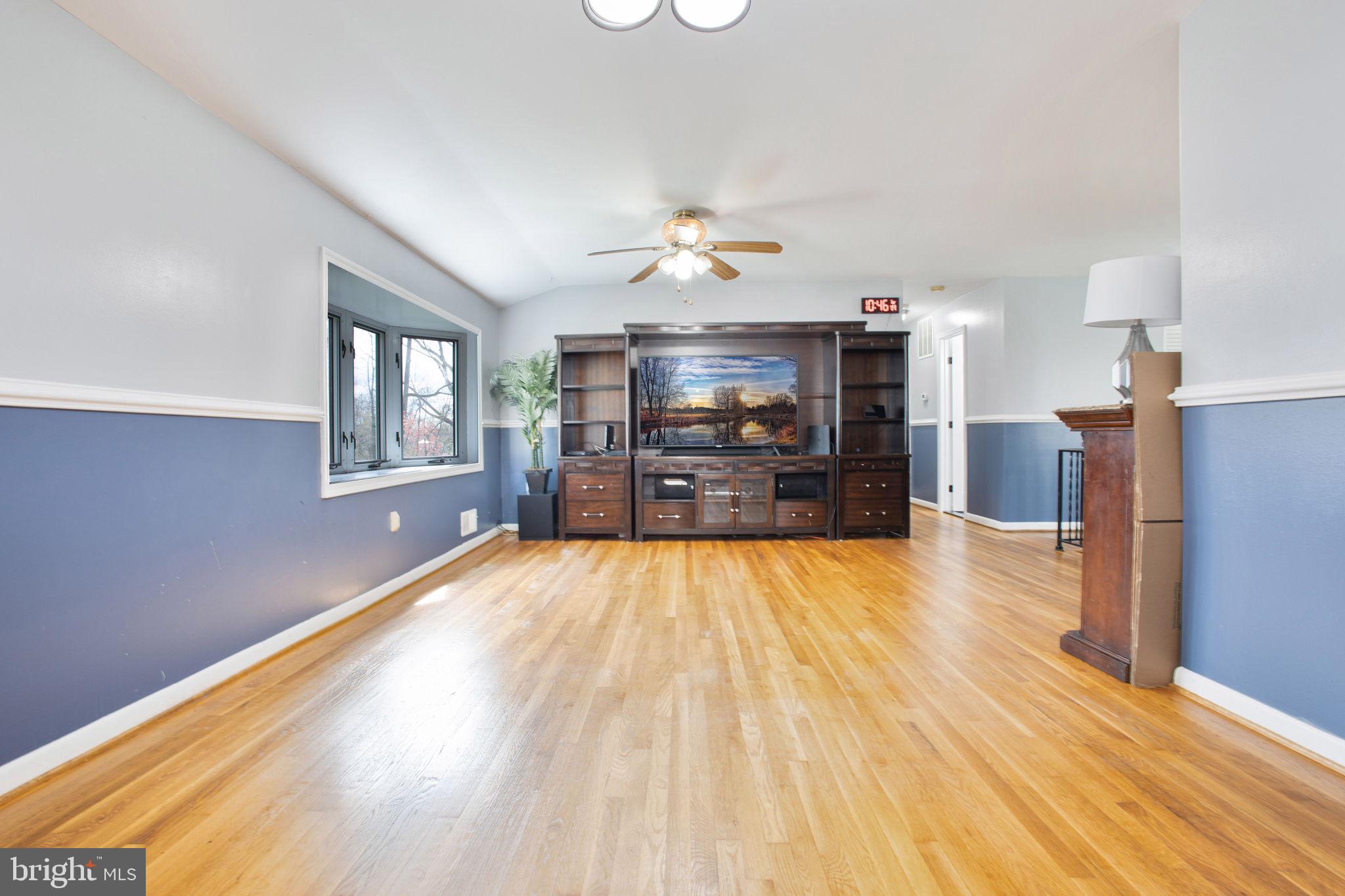 WHEATON WOODS - Residential