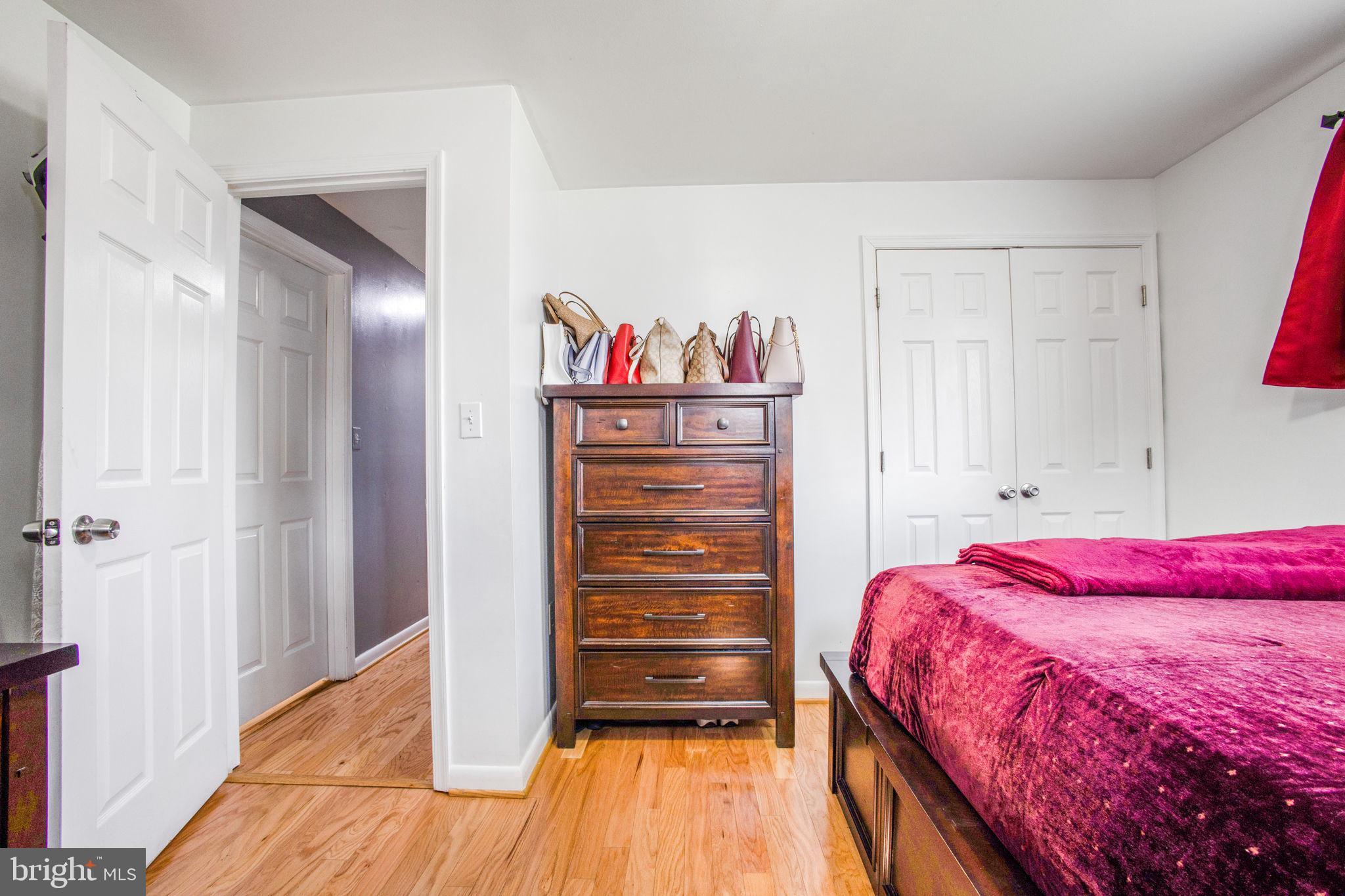 WHEATON WOODS - Residential