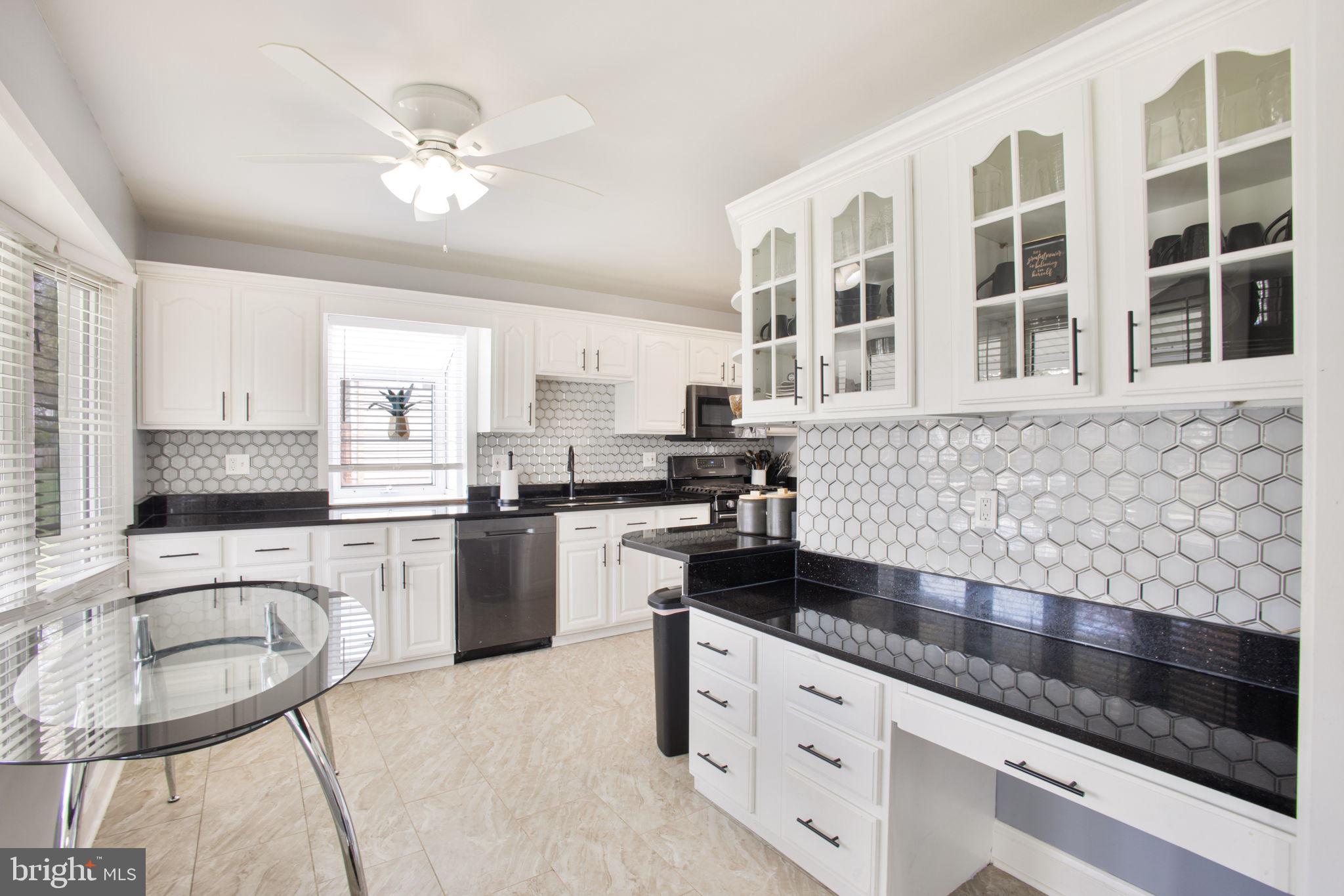 WHEATON WOODS - Residential