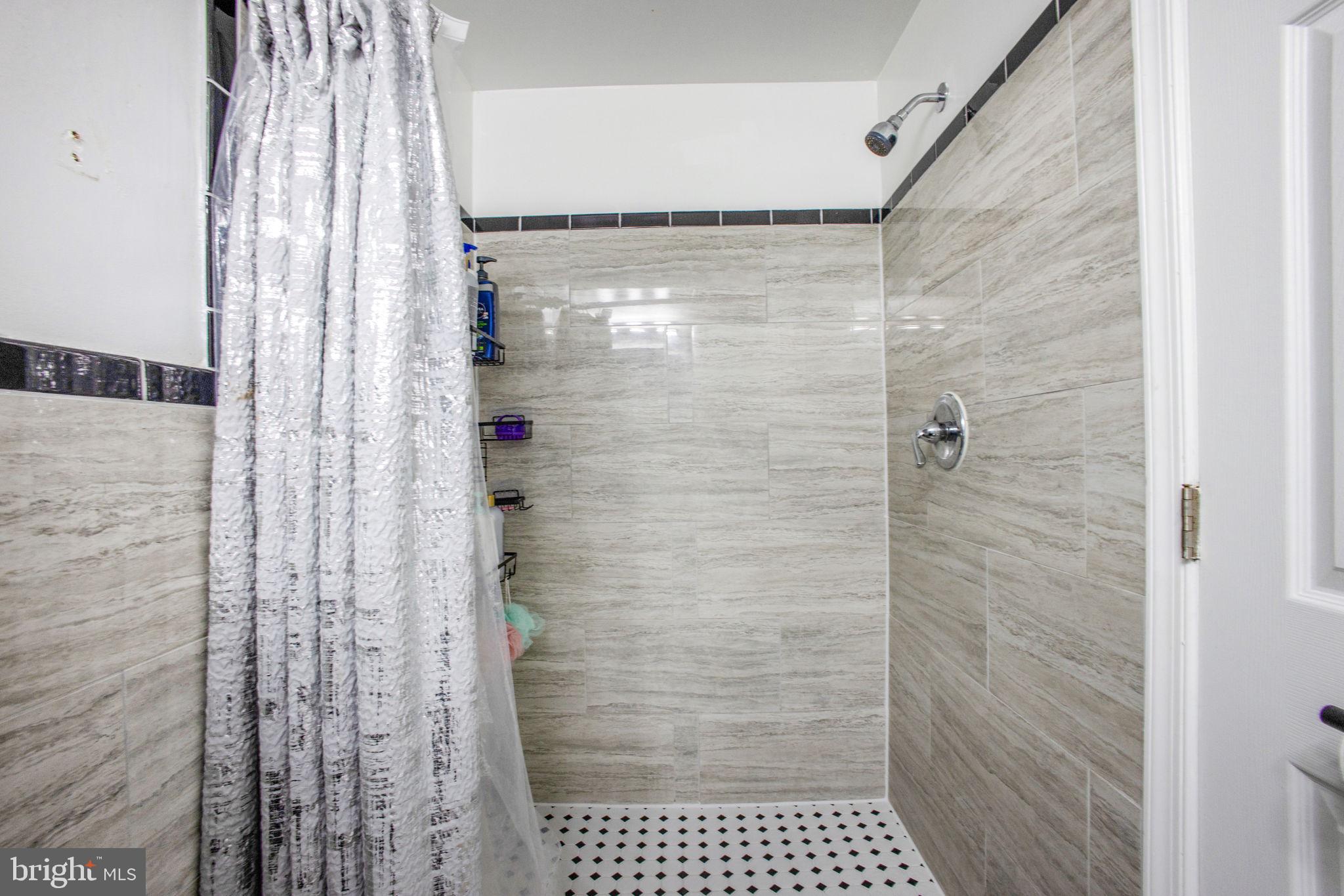 WHEATON WOODS - Residential