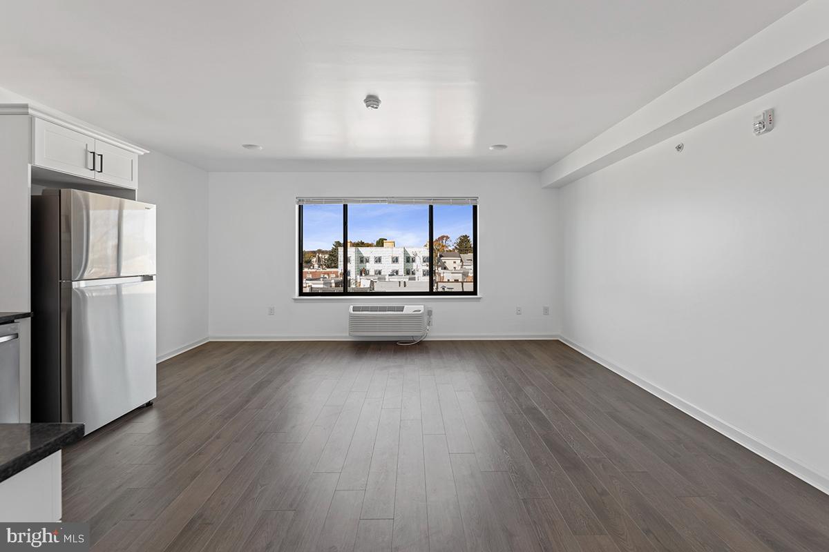 ROXBOROUGH - Residential Lease