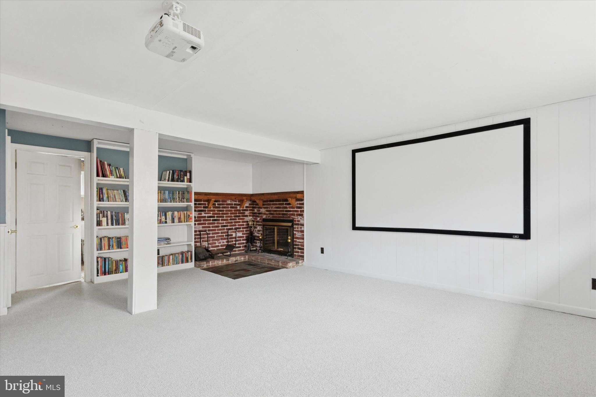 BRITTANY FARMS - Residential