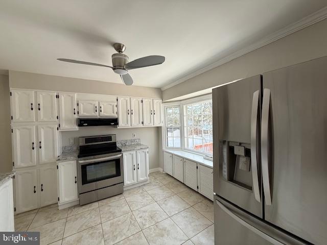 CHALET WOODS - Residential Lease