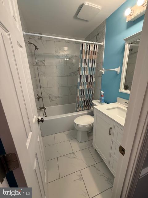 CHALET WOODS - Residential Lease