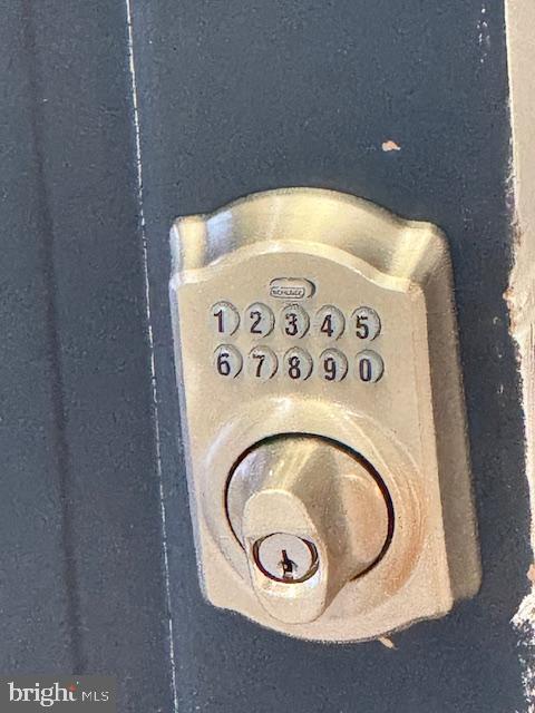 CHALET WOODS - Residential Lease