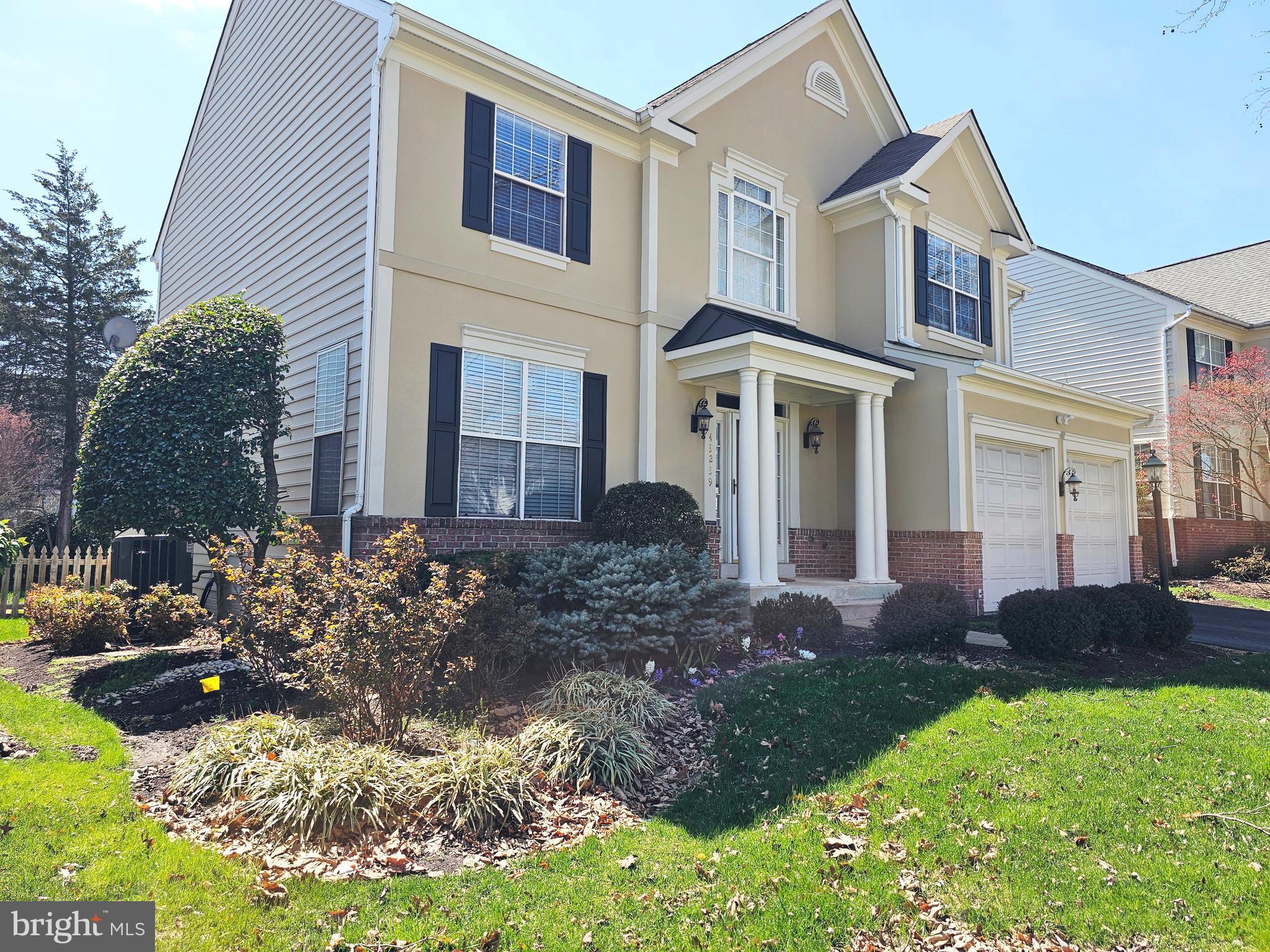 SOUTH RIDING - Residential