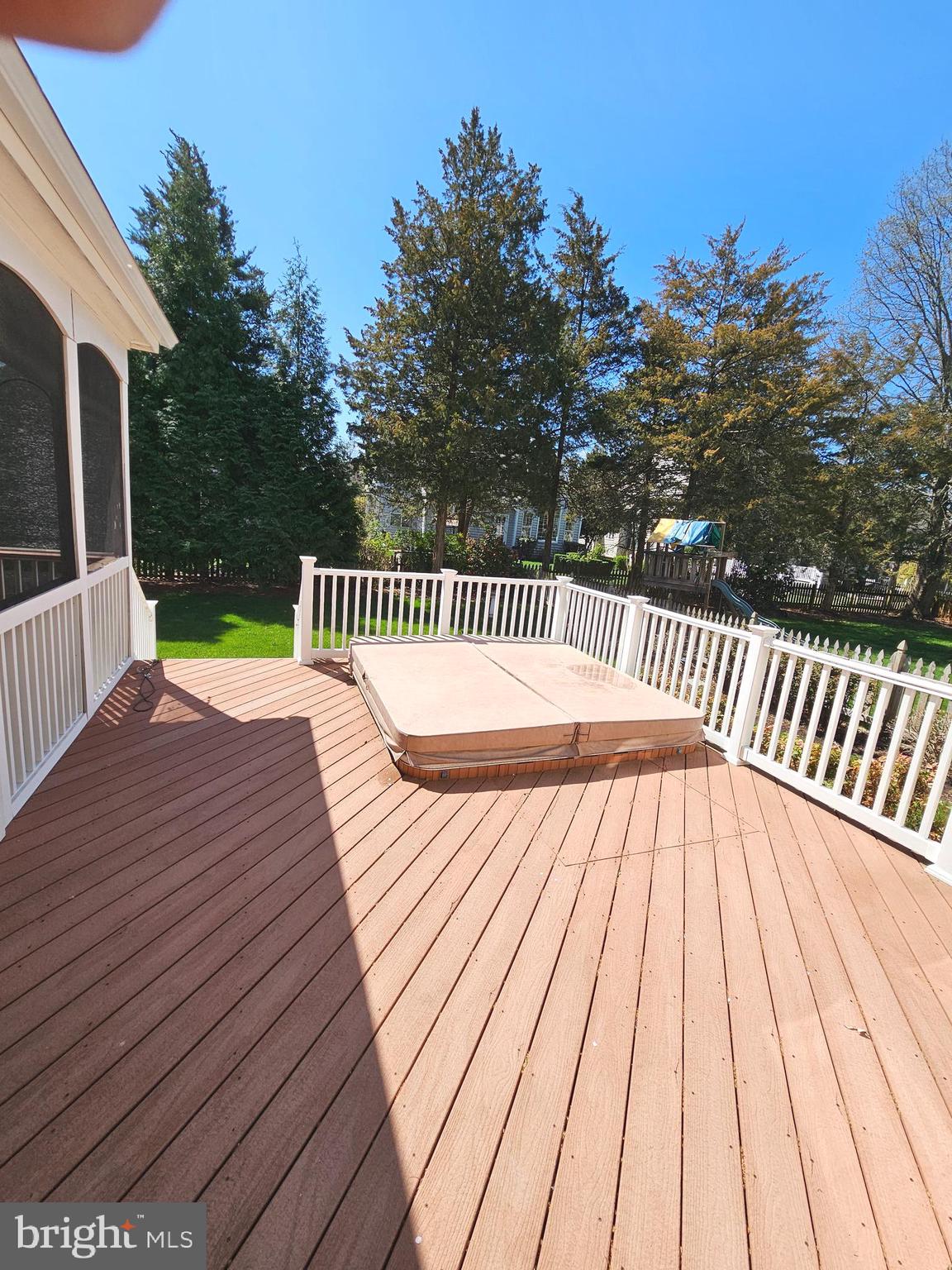 SOUTH RIDING - Residential