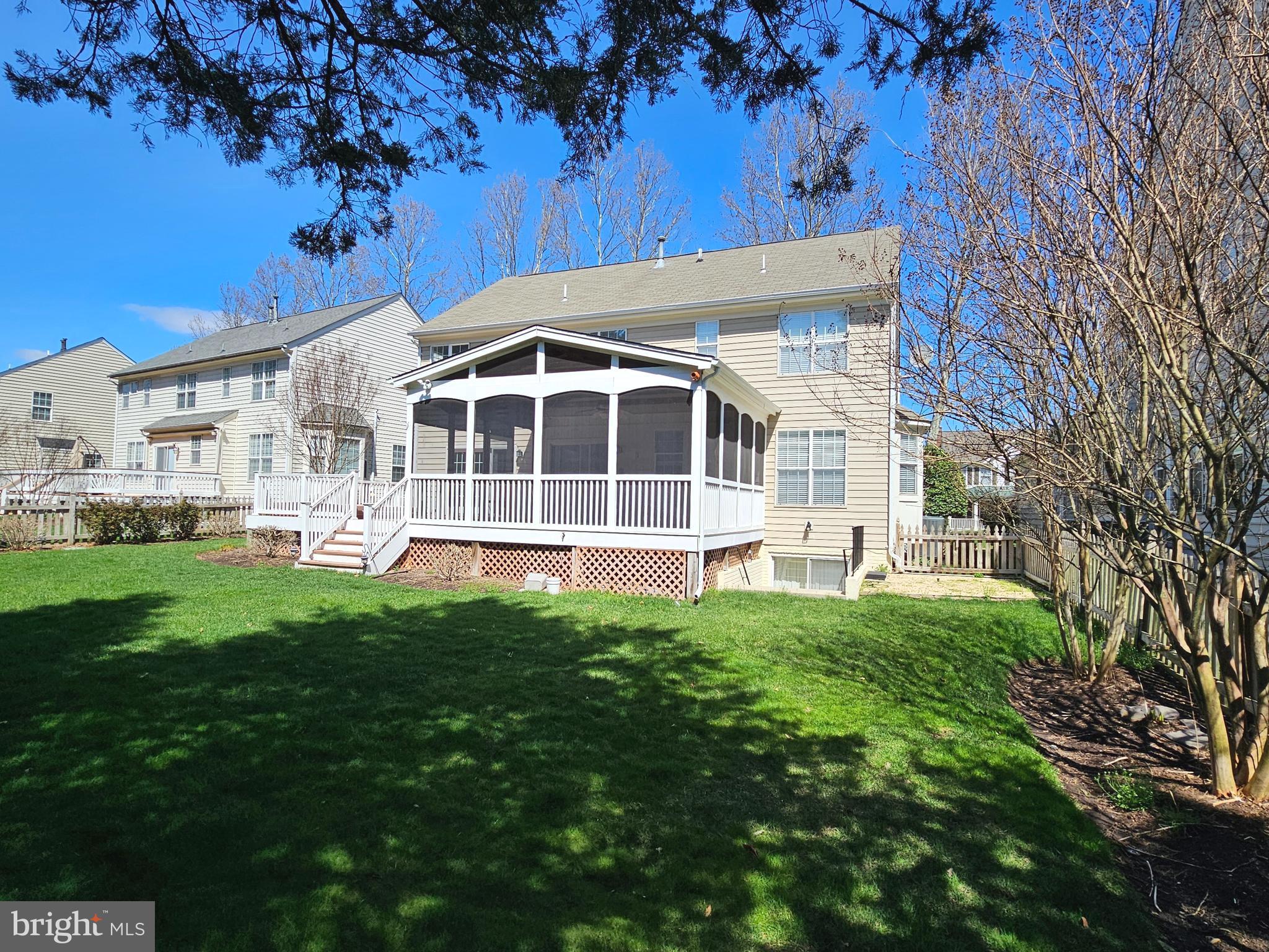 SOUTH RIDING - Residential