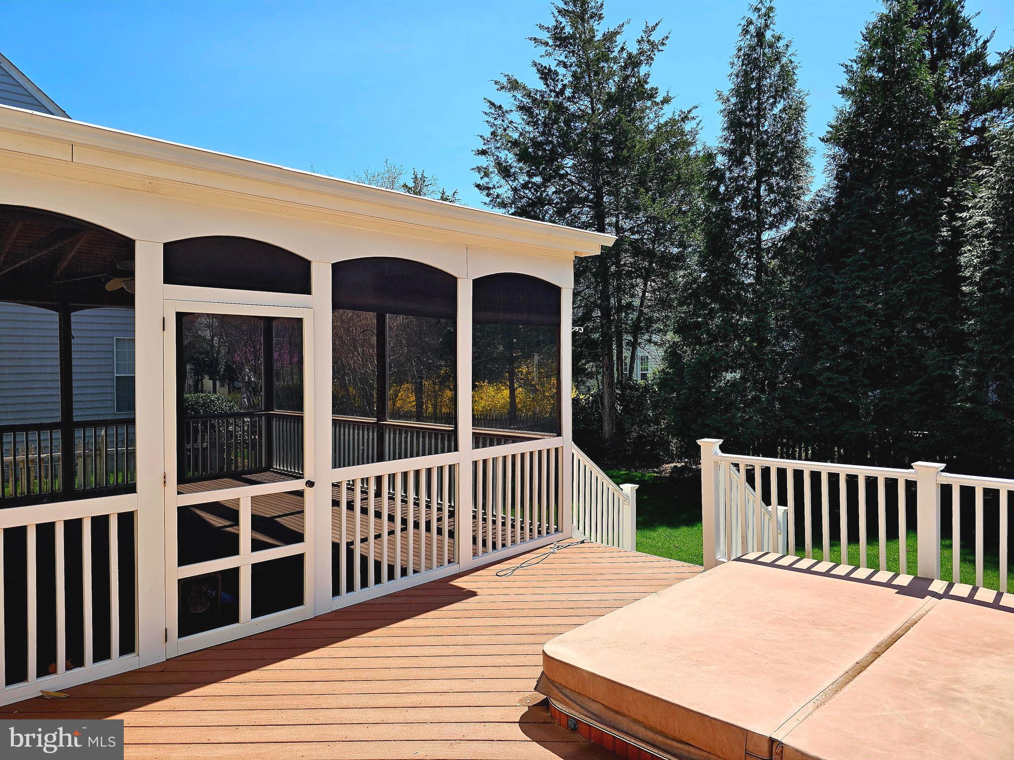 SOUTH RIDING - Residential