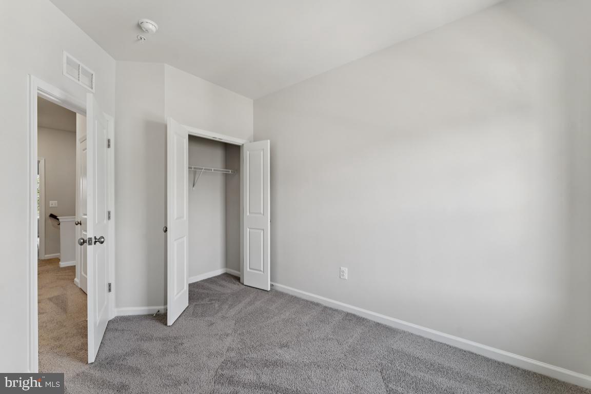 DAMASCUS VILLAGE - Residential