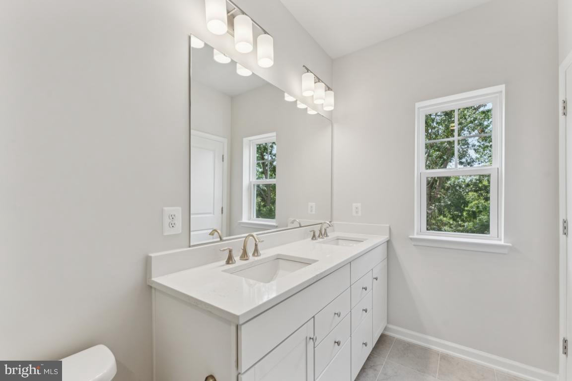 DAMASCUS VILLAGE - Residential