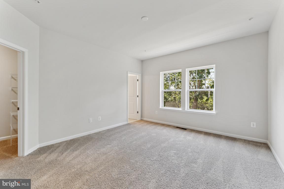 DAMASCUS VILLAGE - Residential