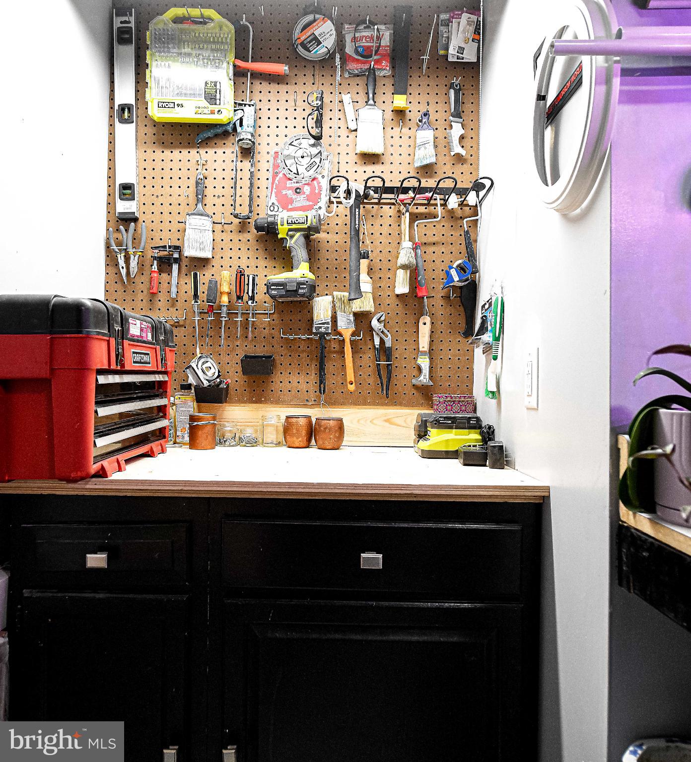 GARRISON - Residential