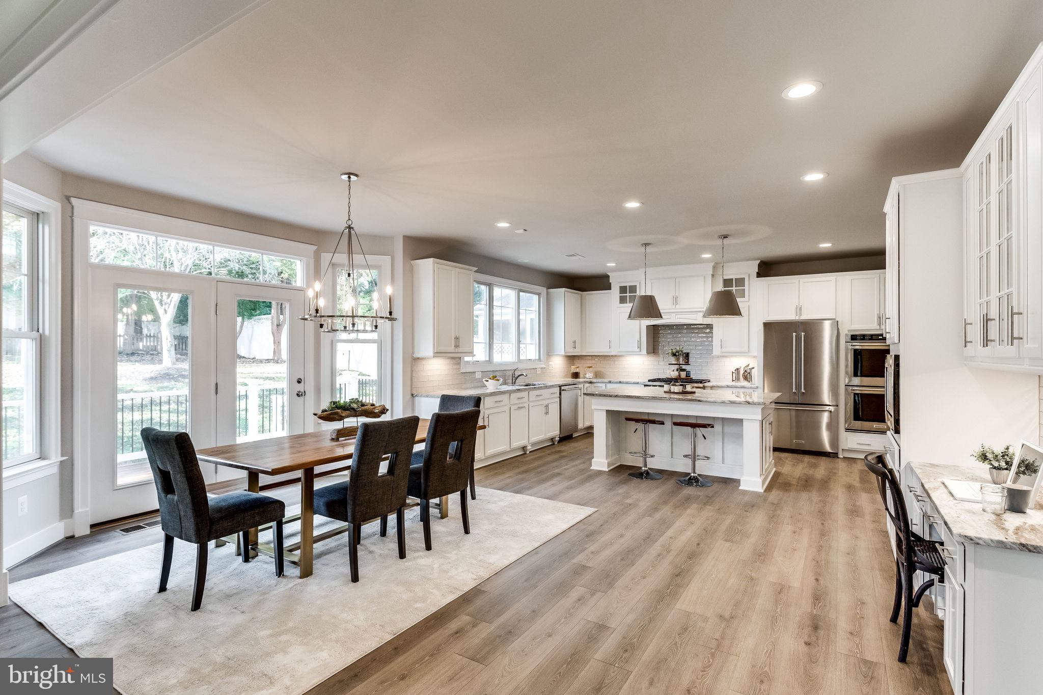 VIENNA OAKS - Residential