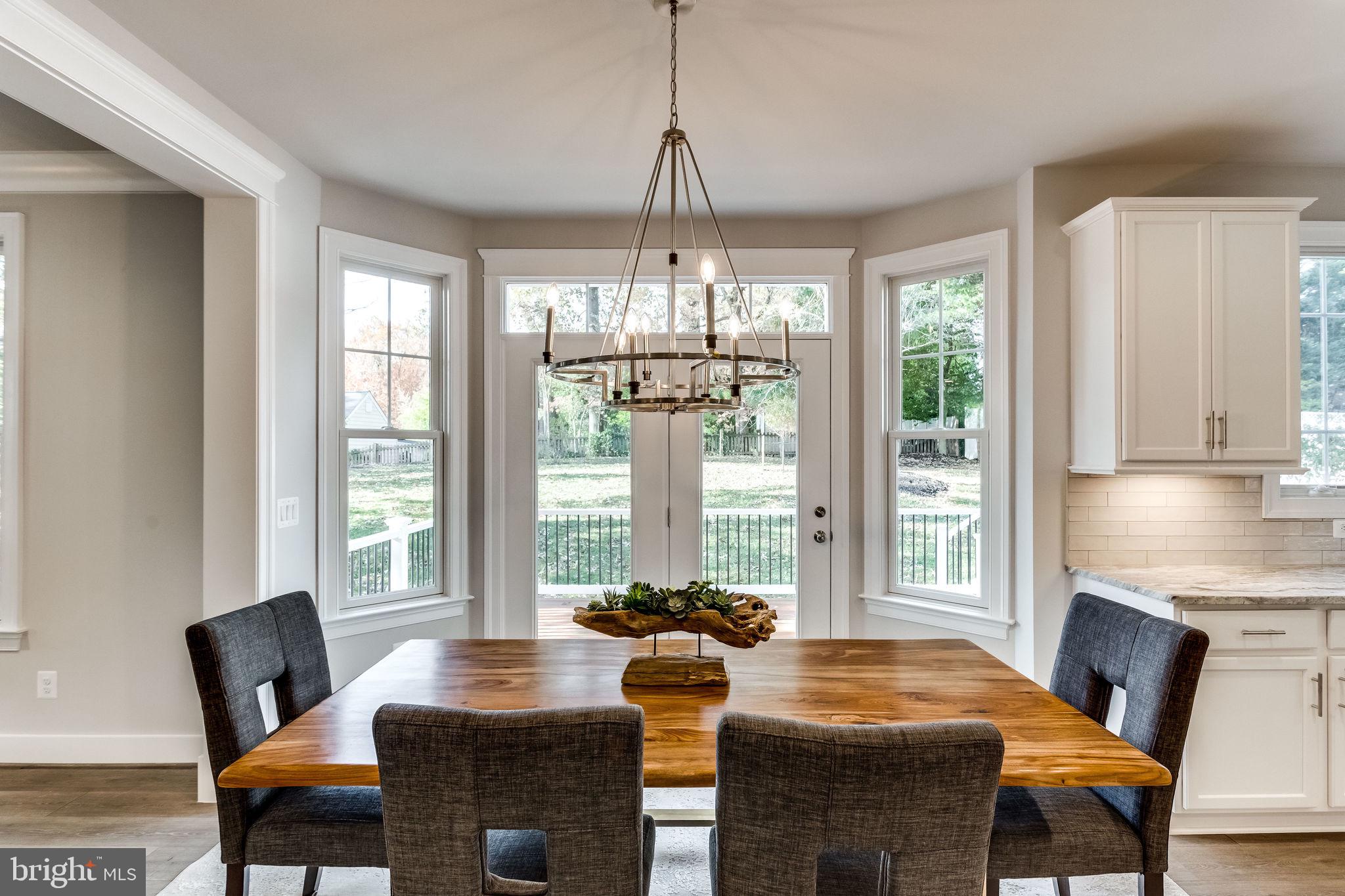 VIENNA OAKS - Residential