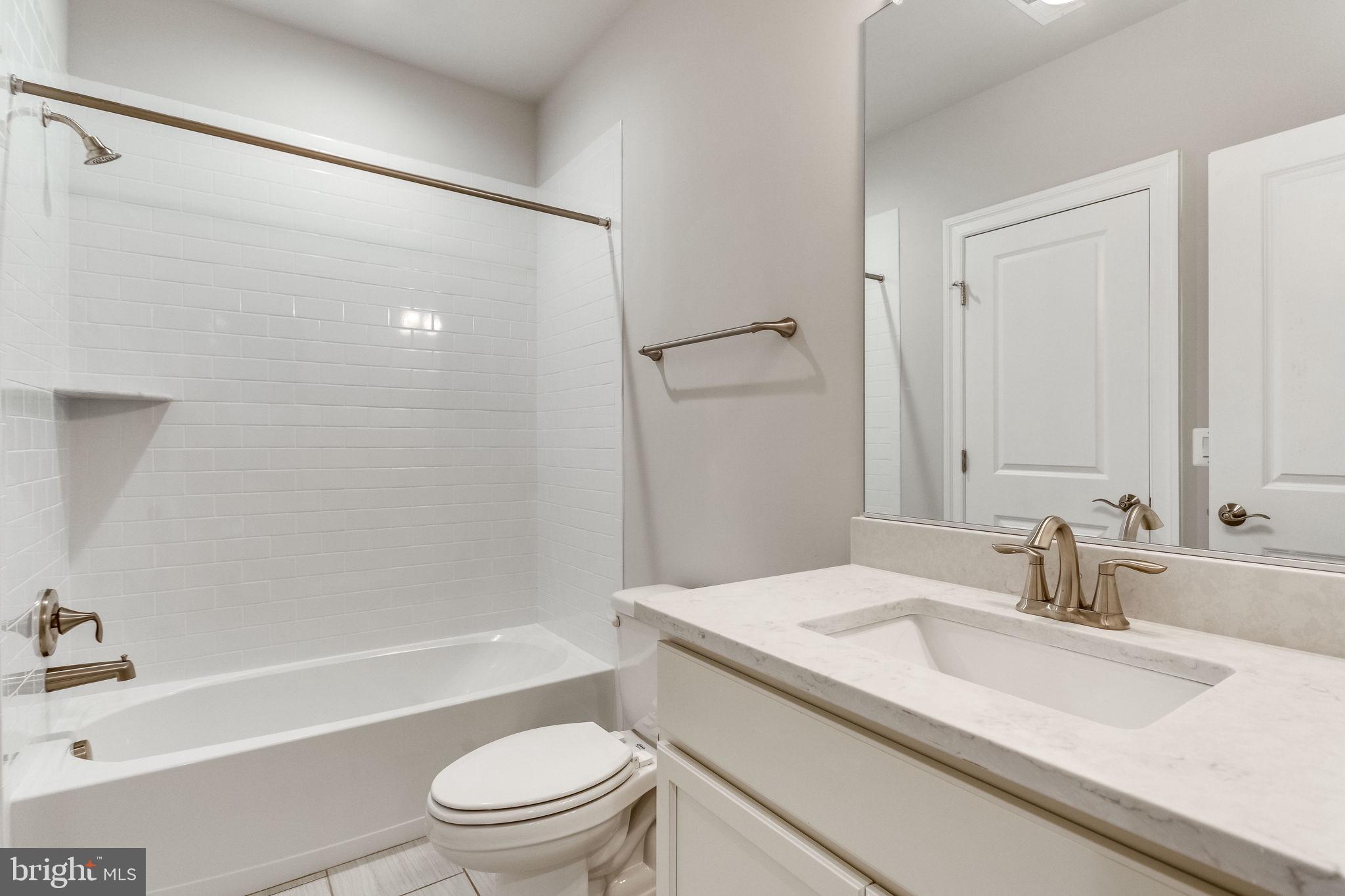 VIENNA OAKS - Residential