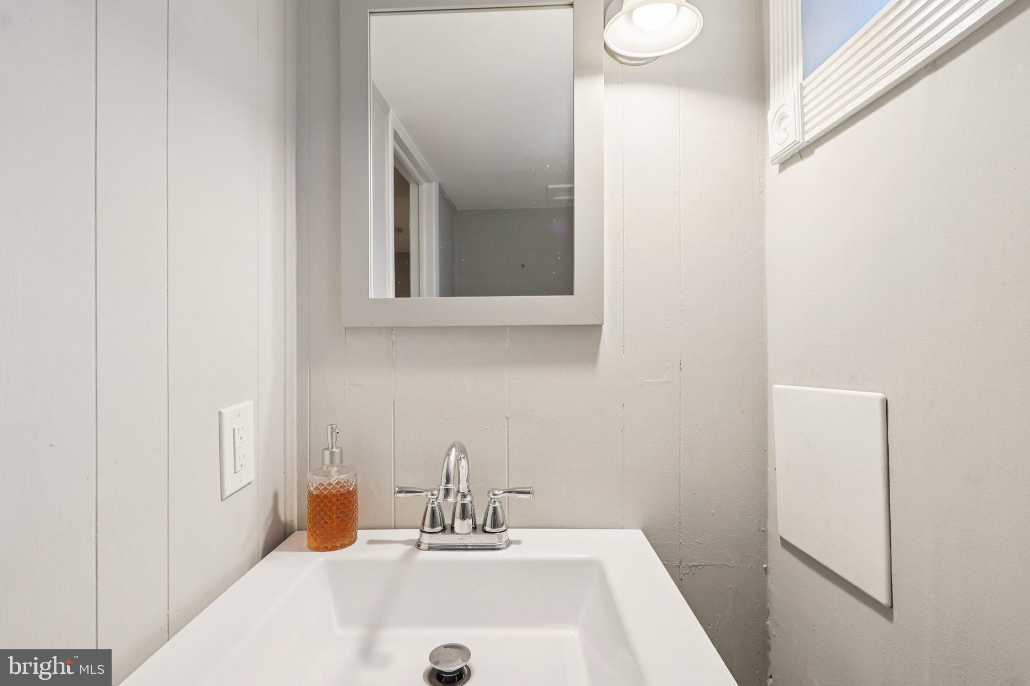 ARLINGTON RIDGE - Residential