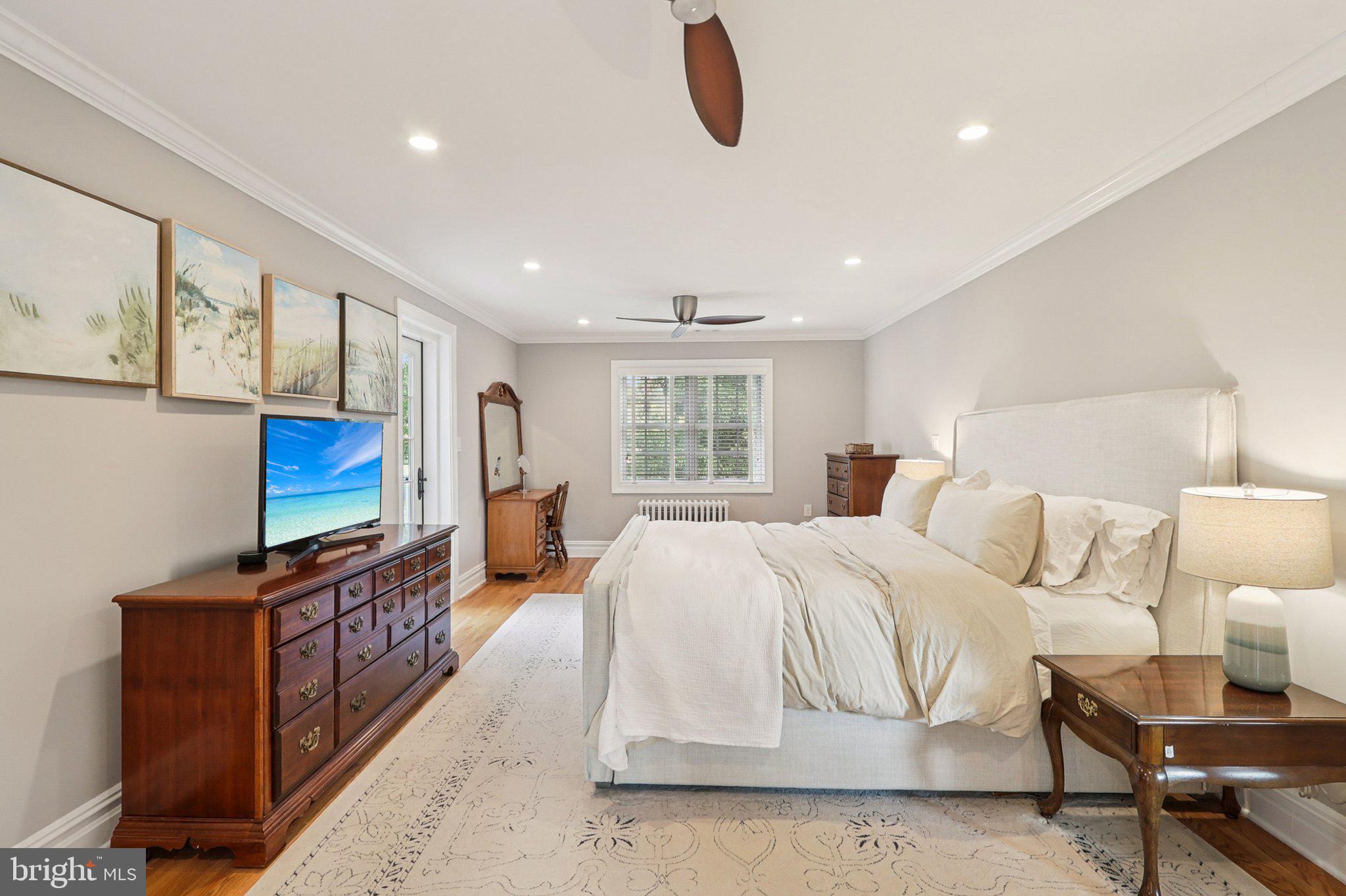 ARLINGTON RIDGE - Residential