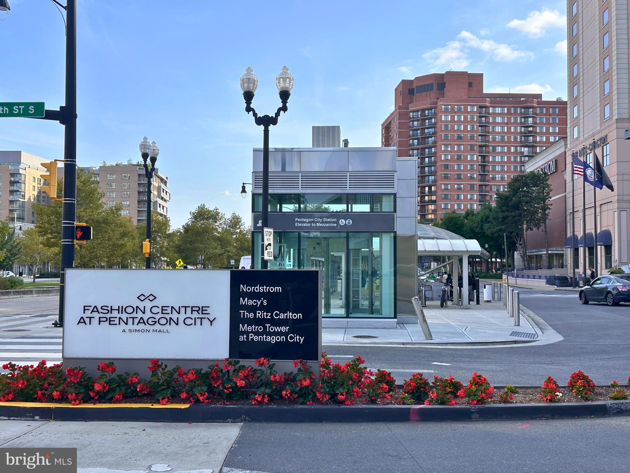 ARLINGTON RIDGE - Residential