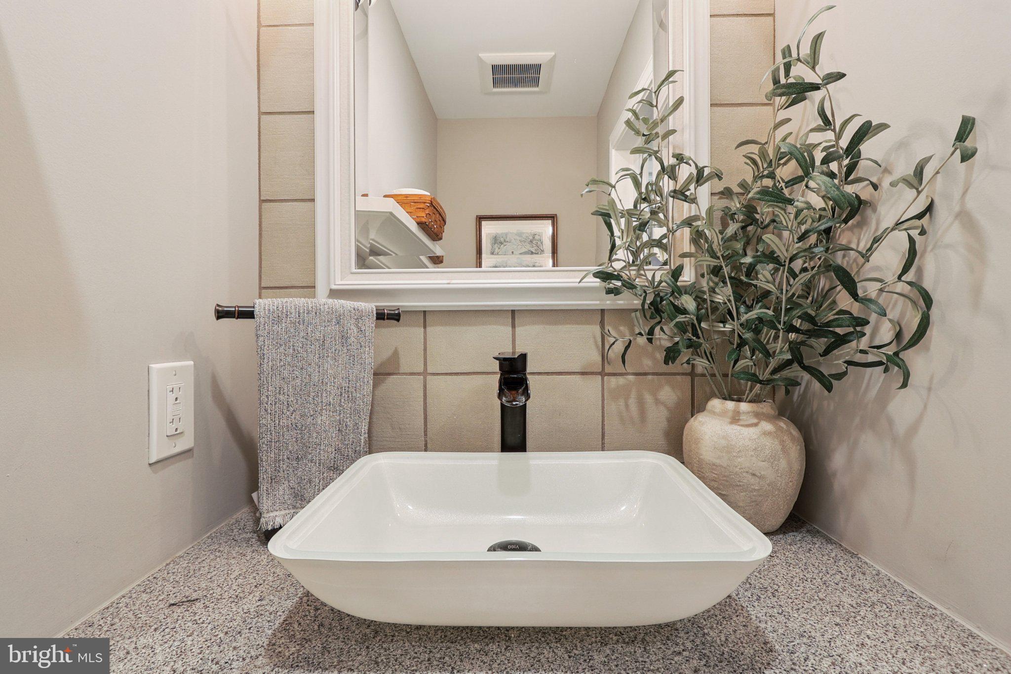 ARLINGTON RIDGE - Residential