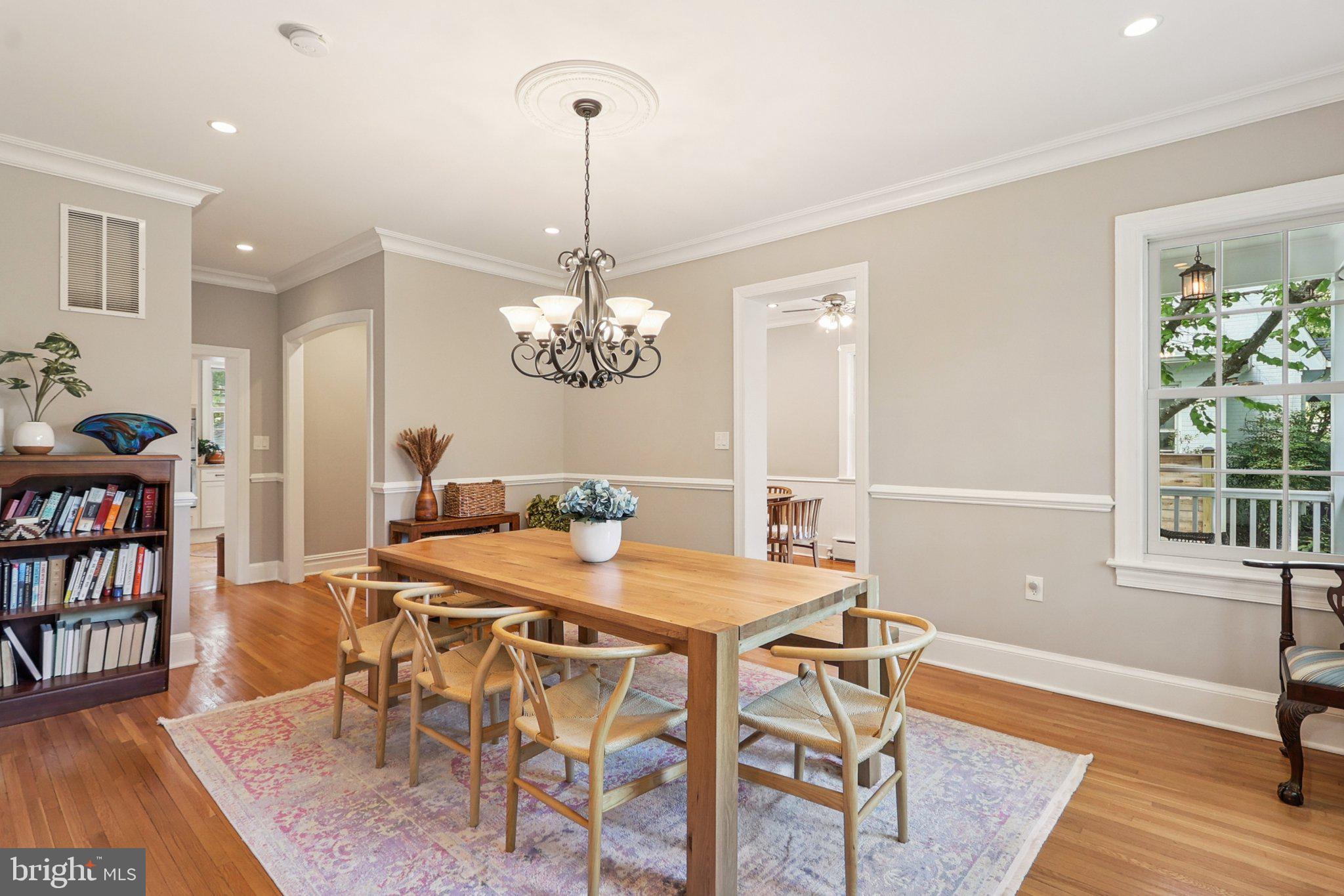 ARLINGTON RIDGE - Residential