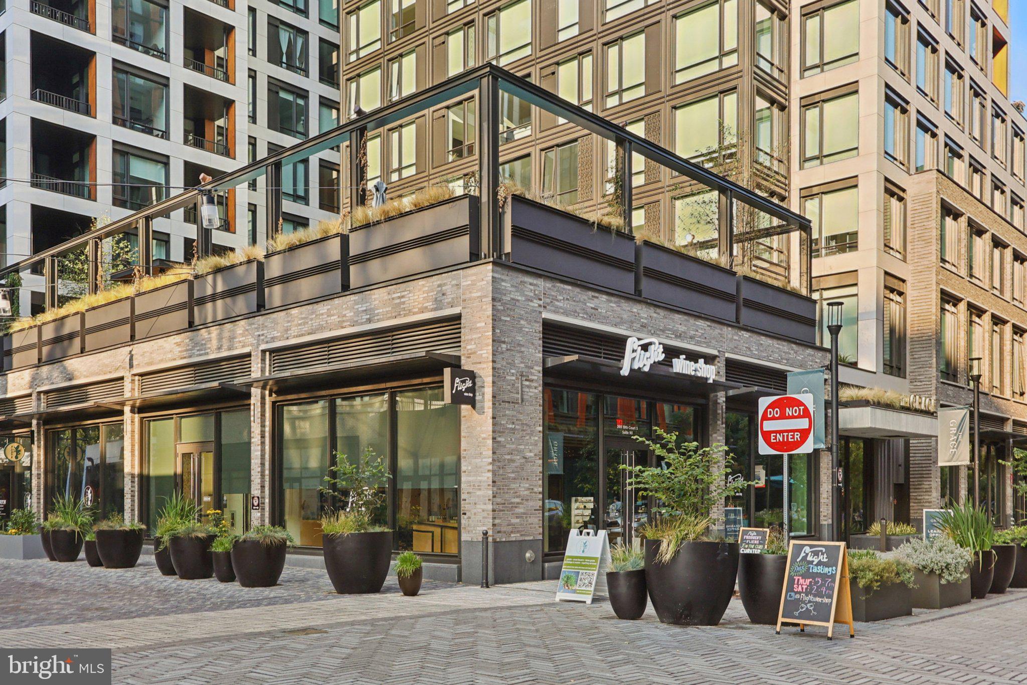 ARLINGTON RIDGE - Residential